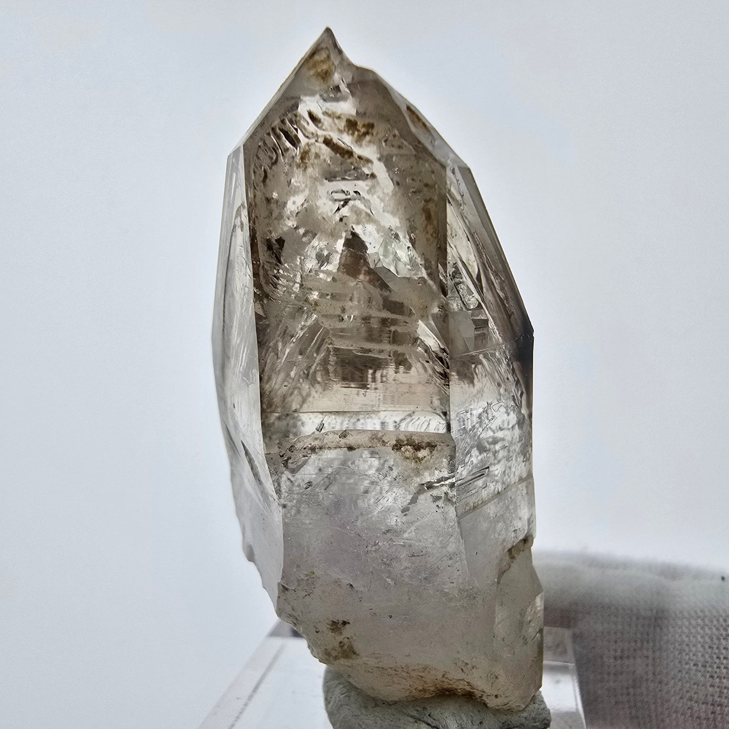 Enhydro Phantom Smoky Quartz Sceptre Tip 2x Bubble Goboboseb, Namibie 50*26*20mm