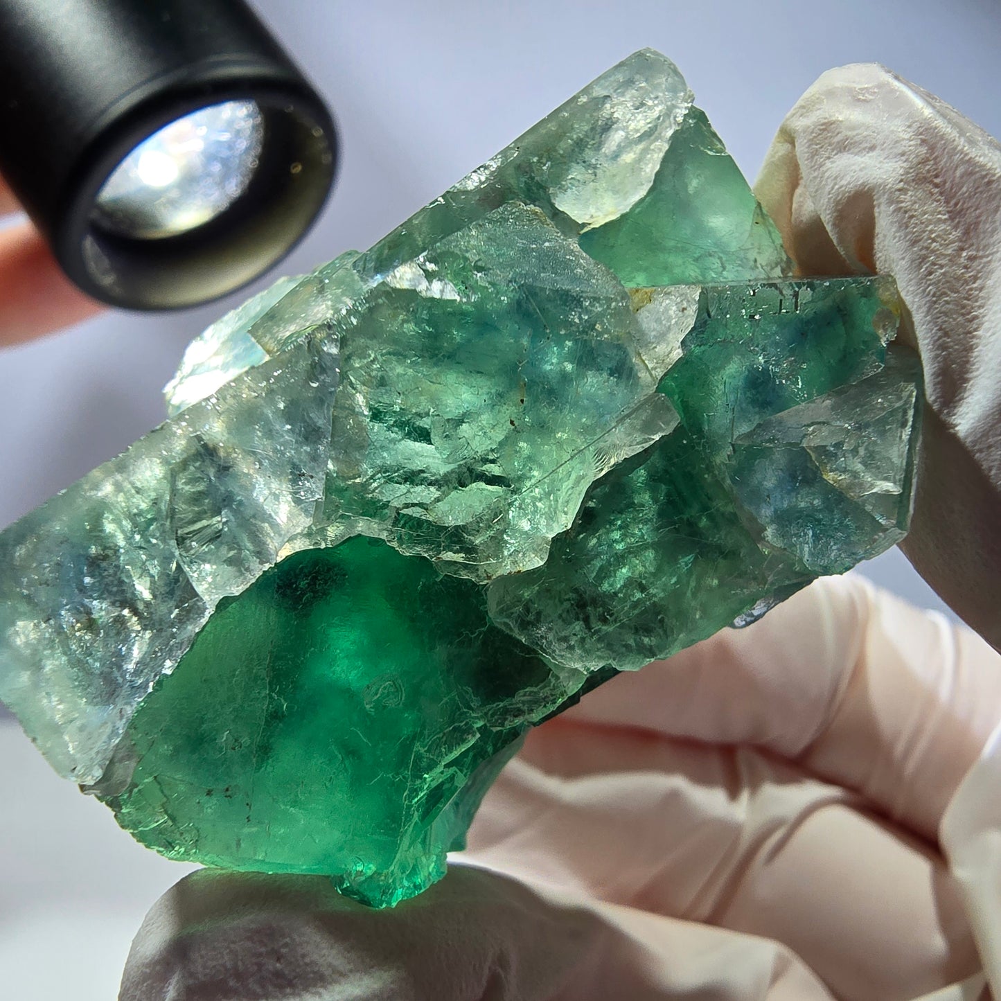 Spécimen de cube de fluorite fantôme transparente, vert parqueté, Okorusu, Namibie, 43 x 37 x 21 mm