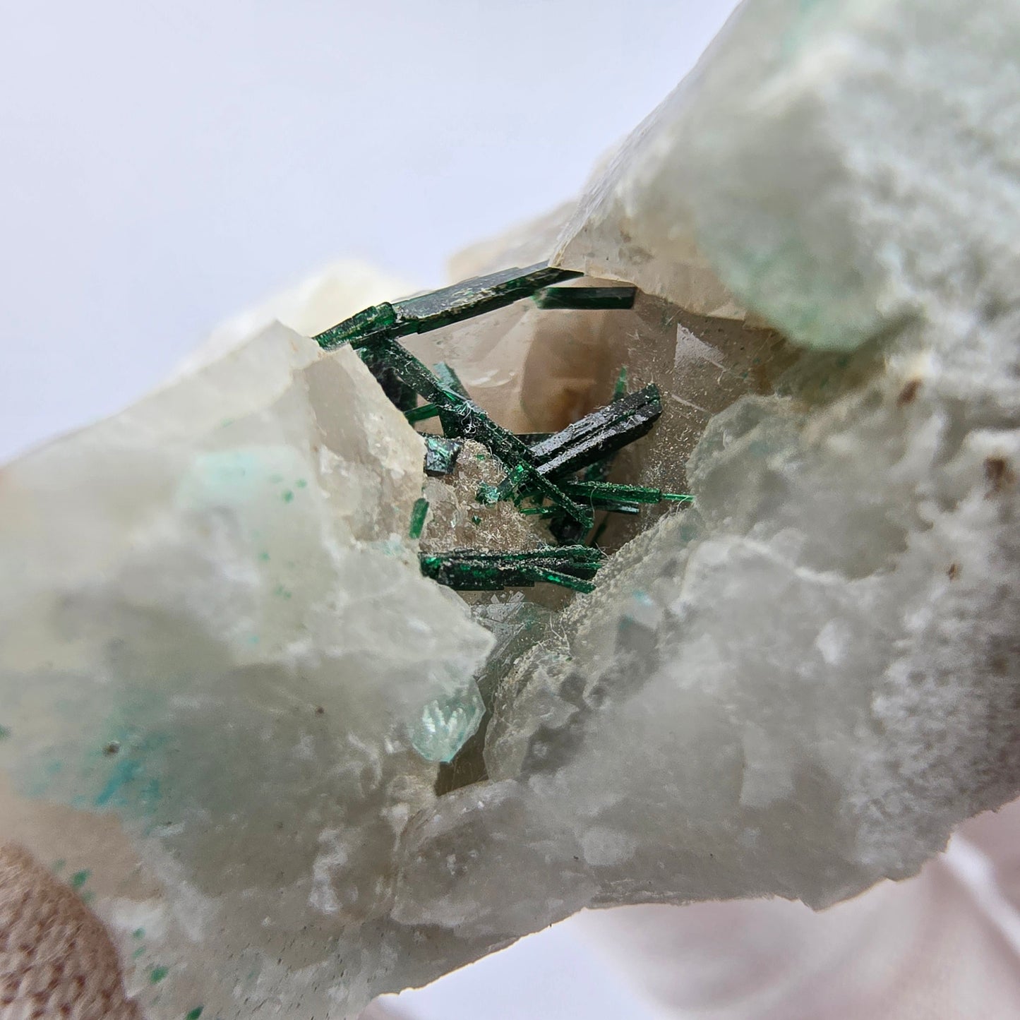 Rare Malachite XX sur Quartz Cluster Kaokoveld, Namibie 30*24*21mm Collection