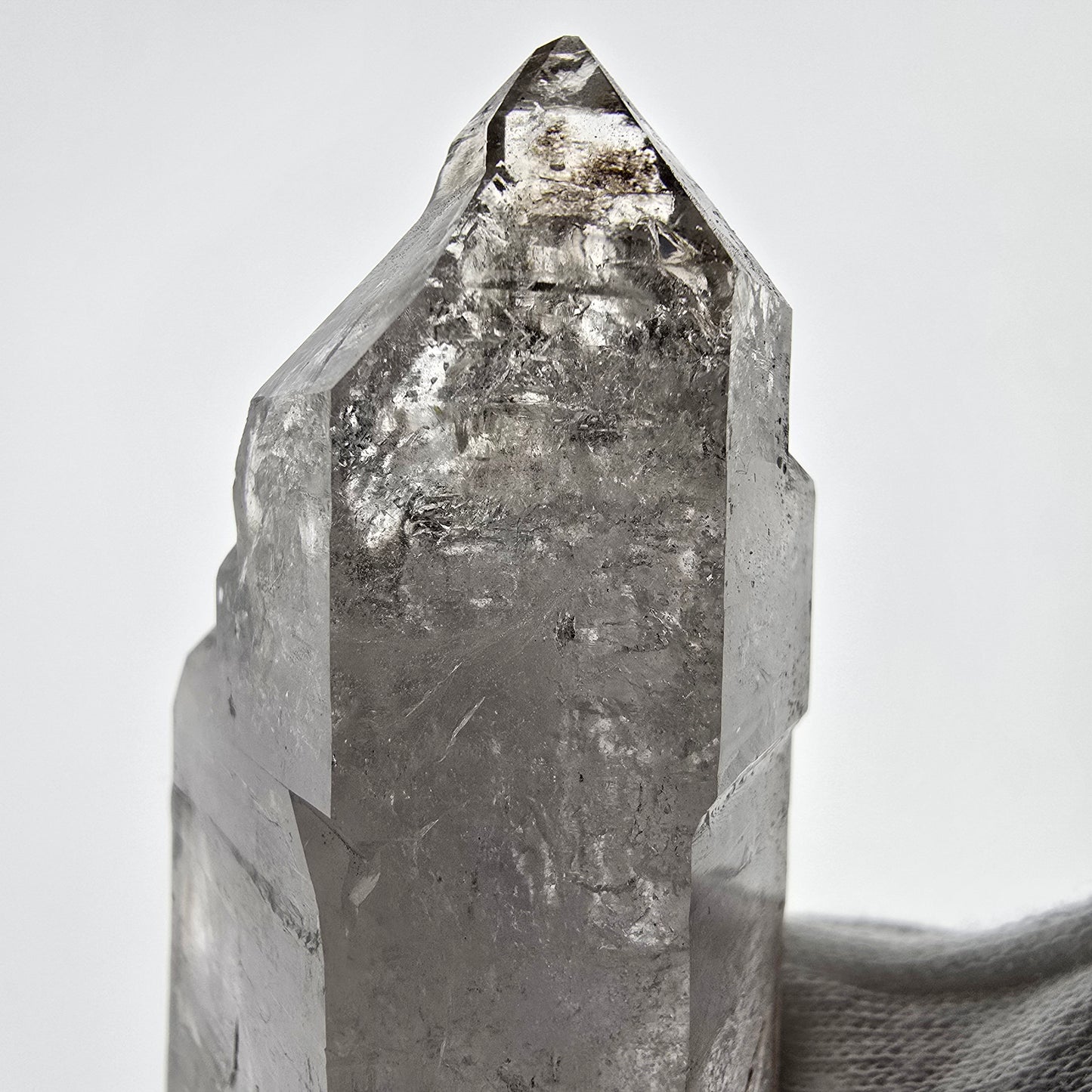 Quartz fumé squelette Enhydro DT, calcite UV, 2x Bubble Valentine Pocket, Namibie 91 x 45 x 27 mm