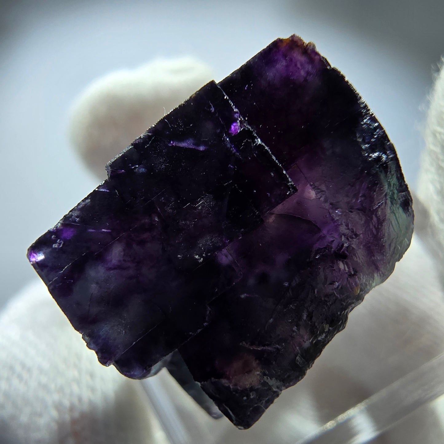 Rare spécimen de cube de fluorite fantôme, vert-violet zonal, Okorusu, Namibie, 22 x 21 x 15 mm