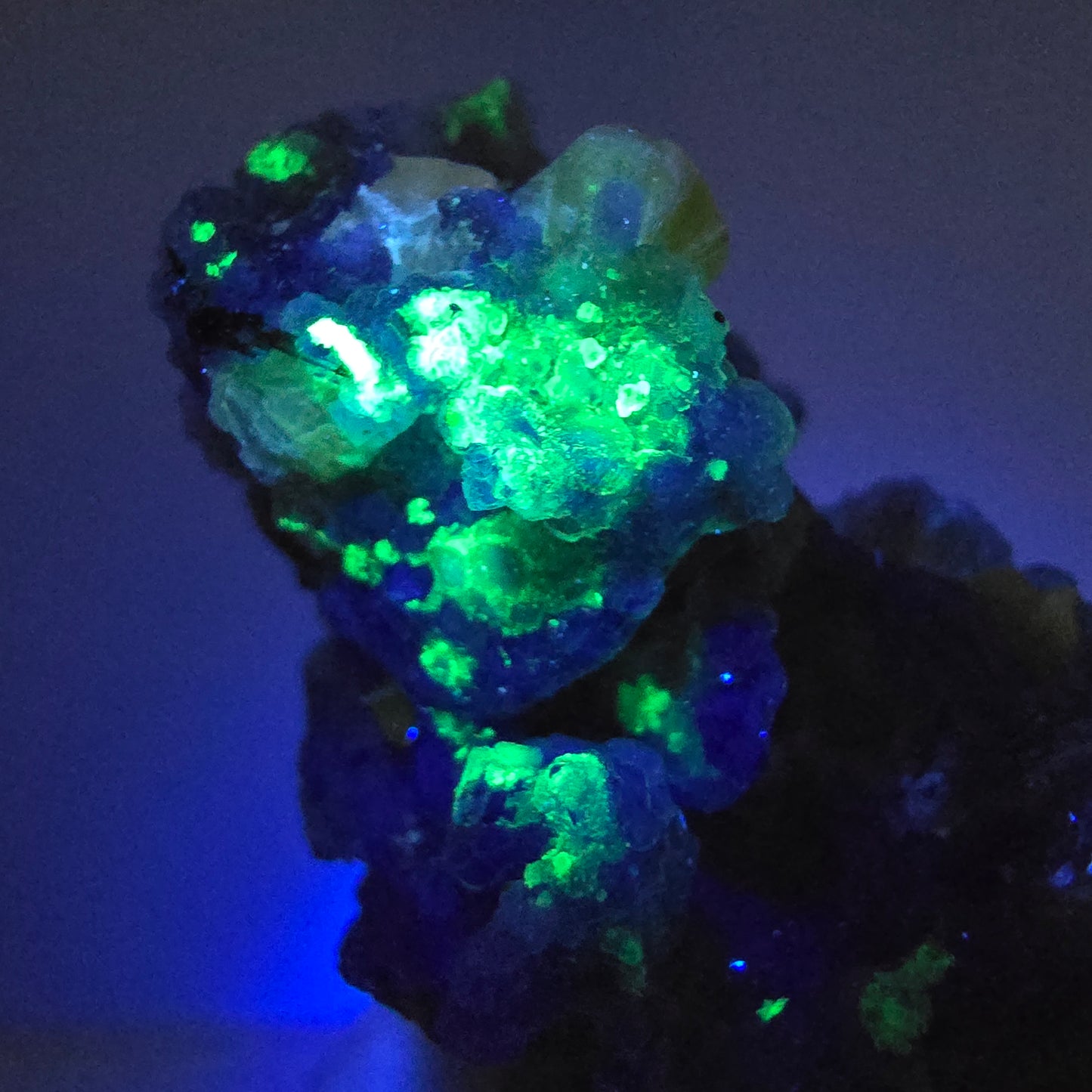 Phantom Fluorit Würfel, Hyalit, Muskovit Stufe Erongo, Namibia 44*28*27mm