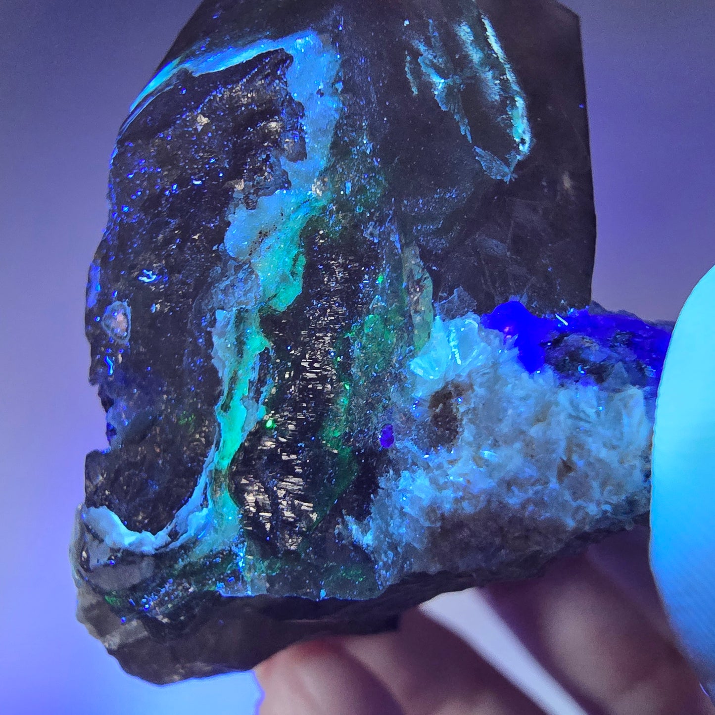 Cube de fluorite fantôme, quartz fumé et hyalite, spécimen d'Erongo, Namibie, 61 x 46 x 37 mm