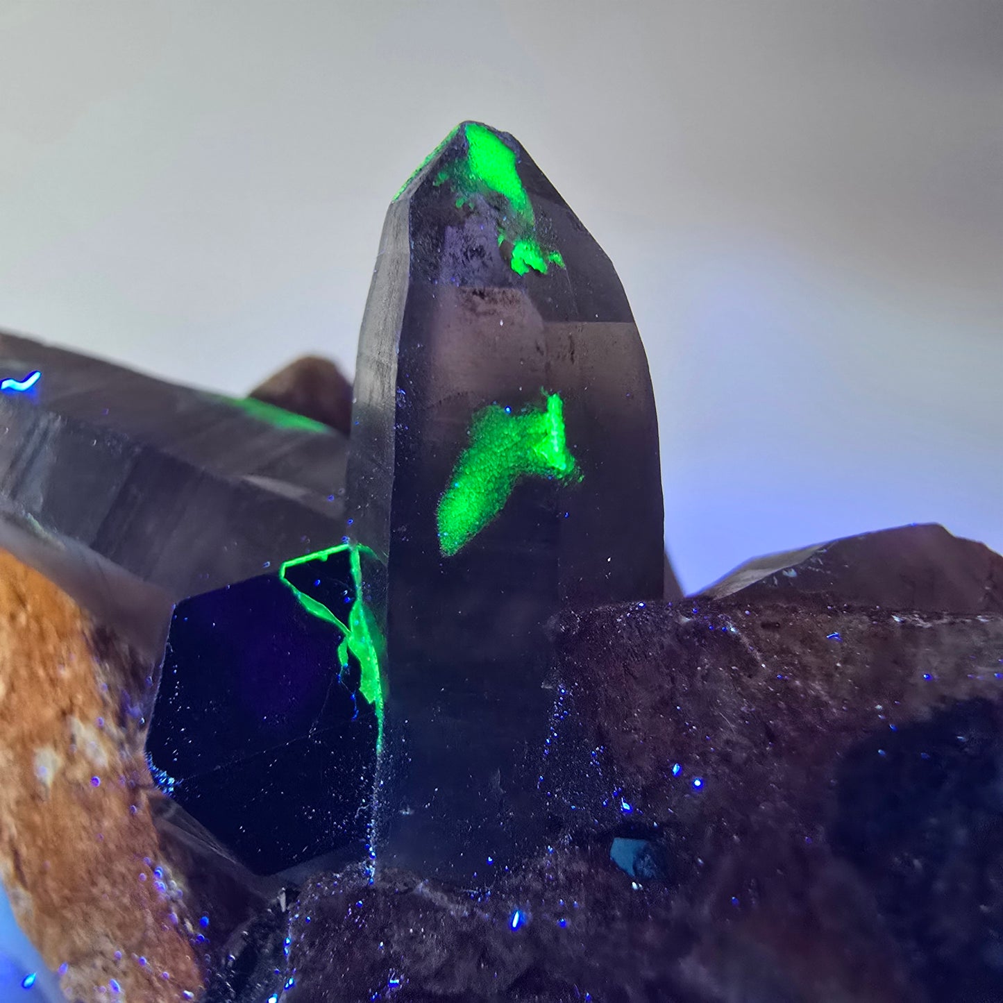Tourmaline Schörl, quartz fumé, hyalite, stade orthose Erongo, Namibie 48*35*27mm