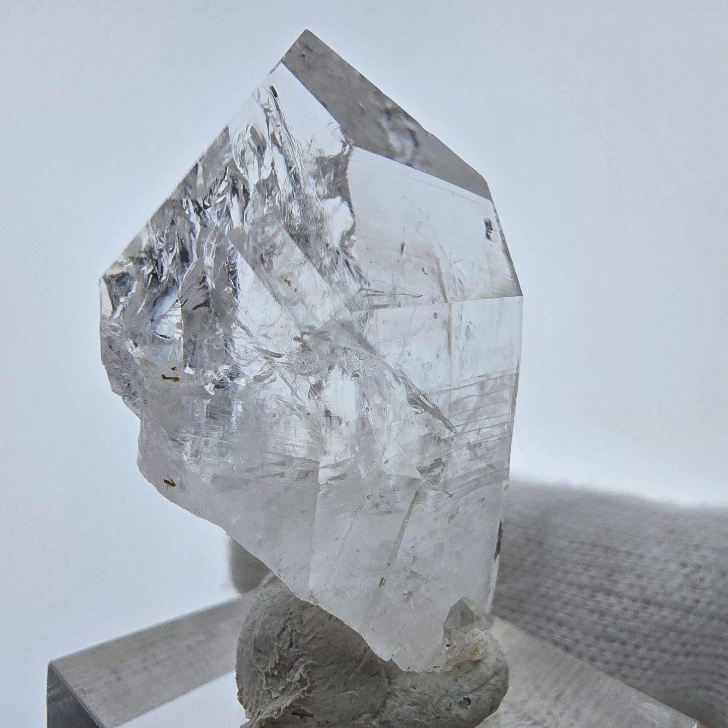 Klarer Phantom Hämatit Quarz Kristall Streep Mine, Goboboseb, Namibia 40*25*19mm