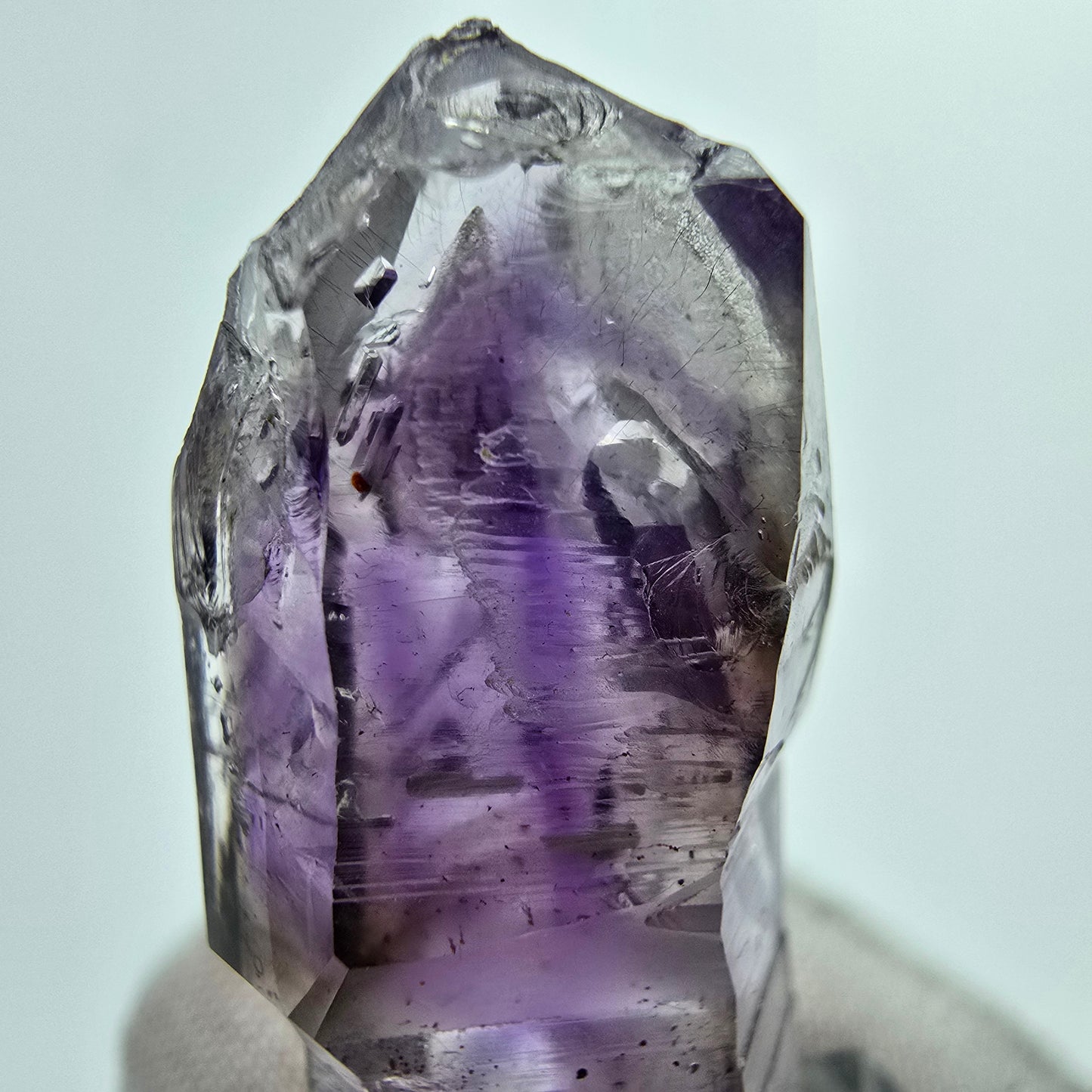 Phantom Amethyst Fenster Zepter Kristall Goboboseb, Namibia 37*16*16mm Sammlung