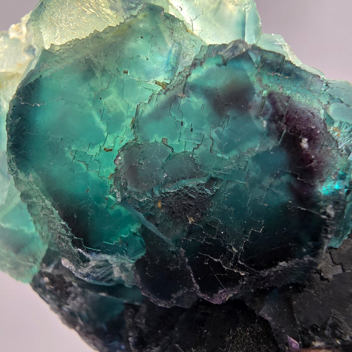 Seltene Phantom Fluorit Würfel Stufe grün lila zonar Okorusu, Namibia 76*44*23mm
