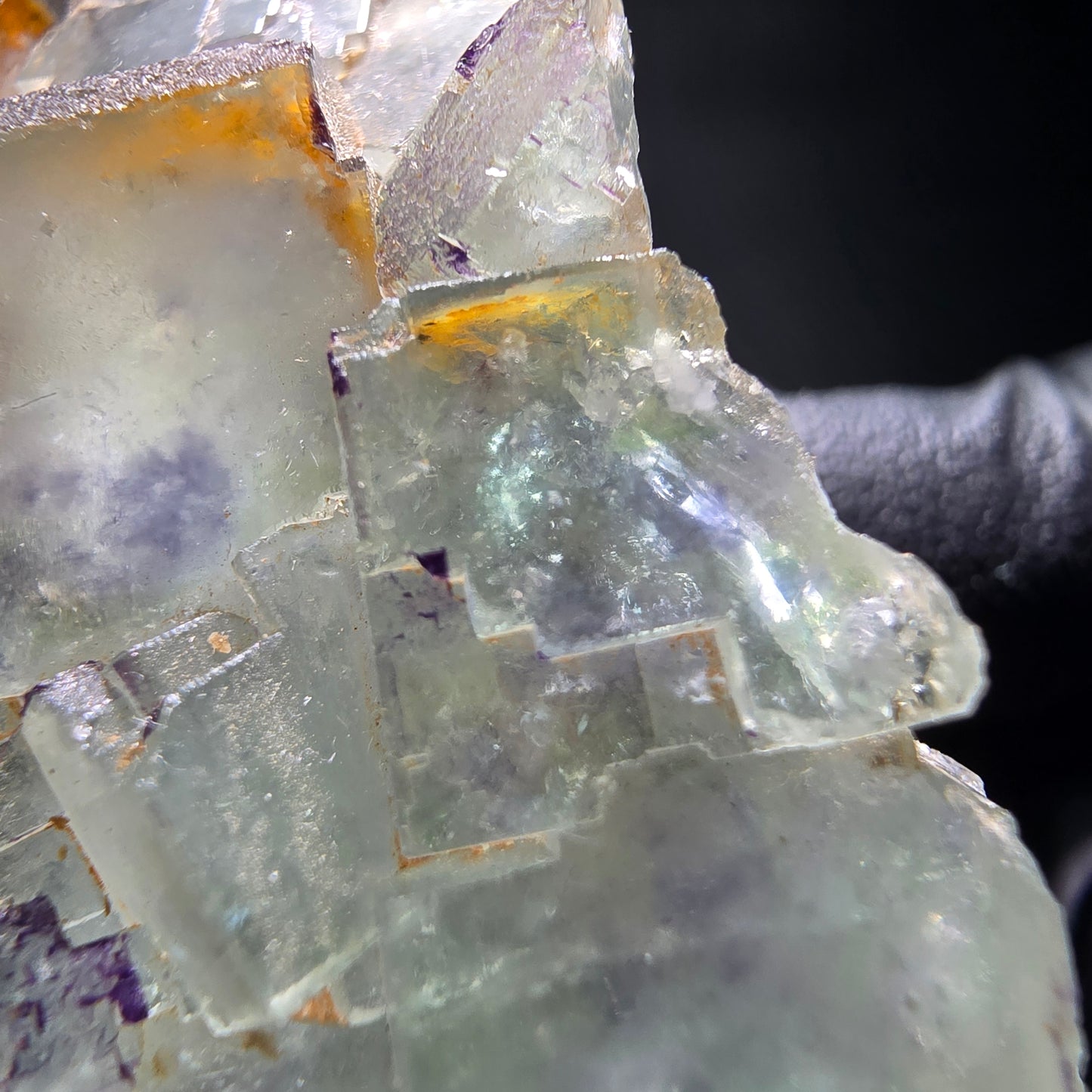 Zonare Phantom Fluorite cube niveau vert violet Okorusu, Namibie 62*27*22mm