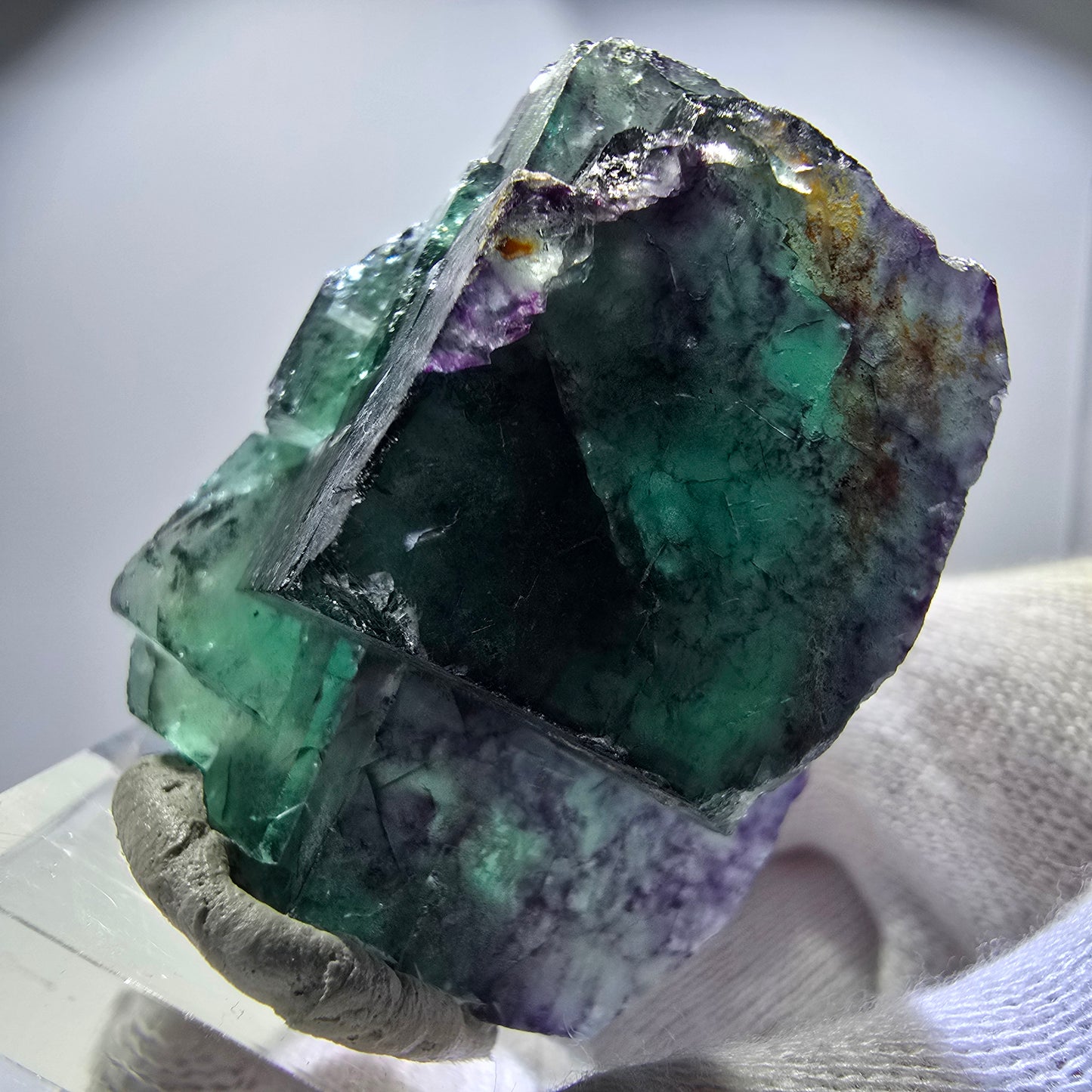 Spécimen rare de cube de fluorite fantôme, vert zonal et violet, Okorusu, Namibie, 45 x 43 x 25 mm