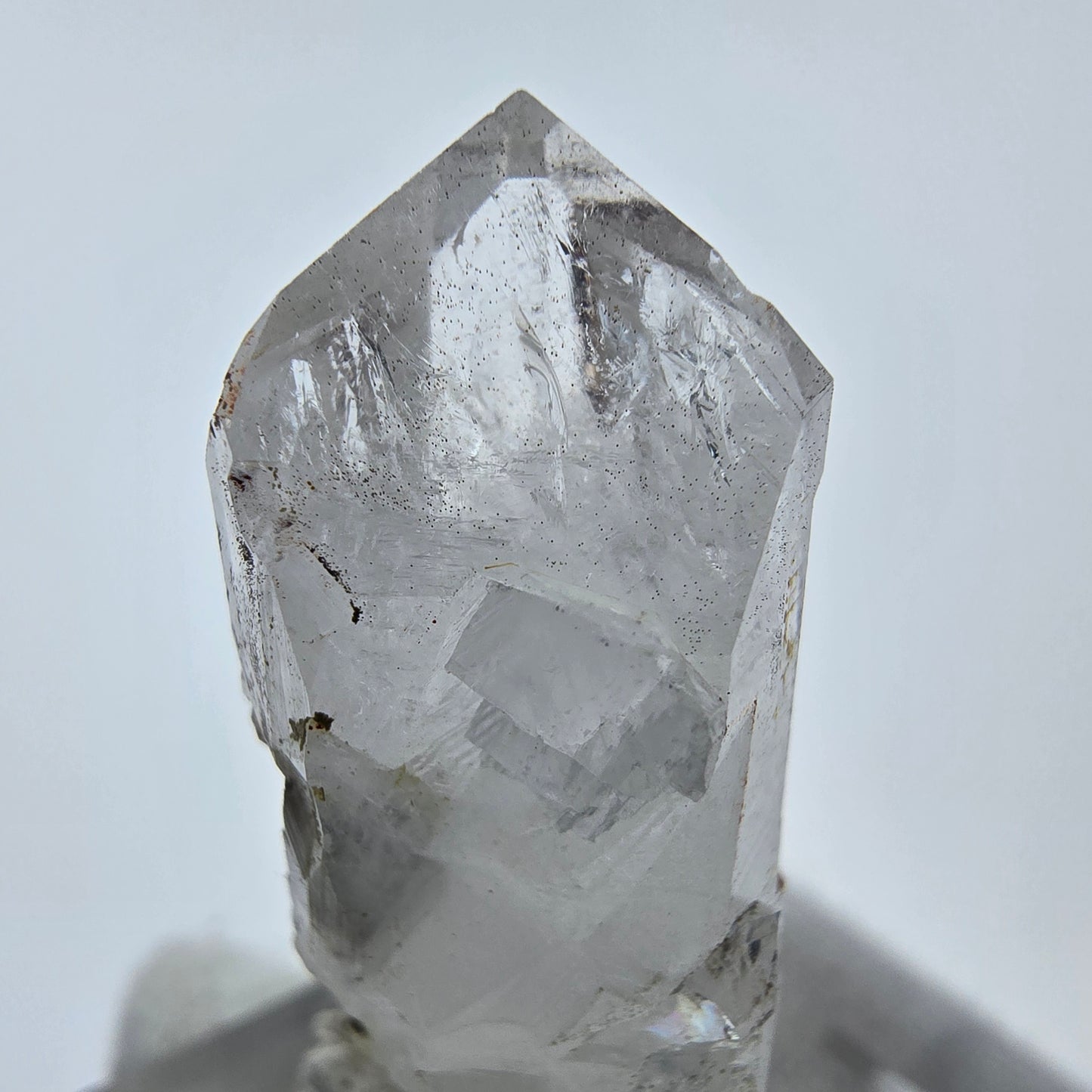 Klarer Phantom Hämatit Quarz Kristall Streep Mine, Goboboseb, Namibia 39*14*15mm