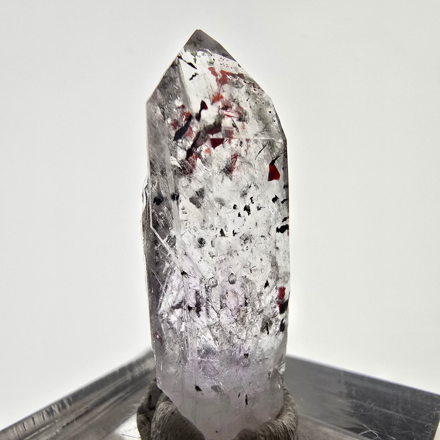 Mine d'améthyste Harlequin Phantom Point Streep, Goboboseb, Namibie, 31 x 11 x 9 mm