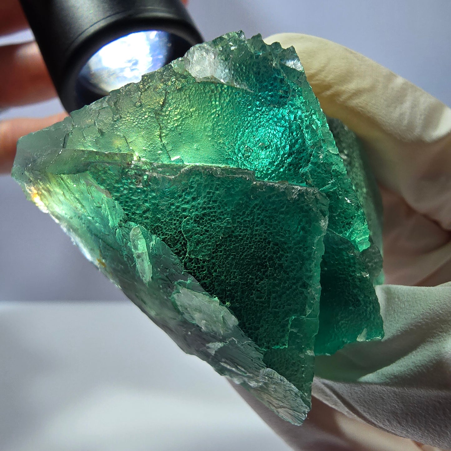 Rare spécimen de cube de fluorite fantôme, parqueté vert Okorusu, Namibie, 66 x 47 x 35 mm