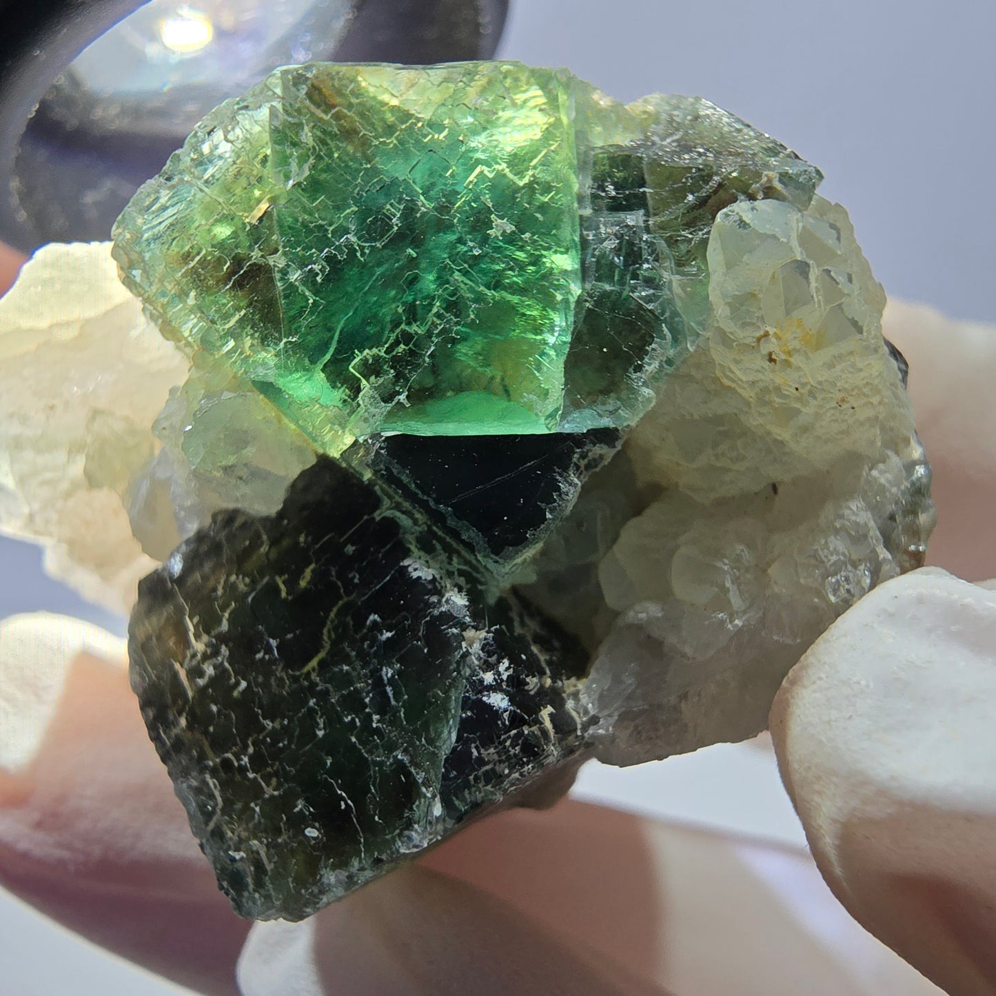 Rare cube de fluorite fantôme, spécimen de quartz vert violet Okorusu Namibie 37*29*27mm