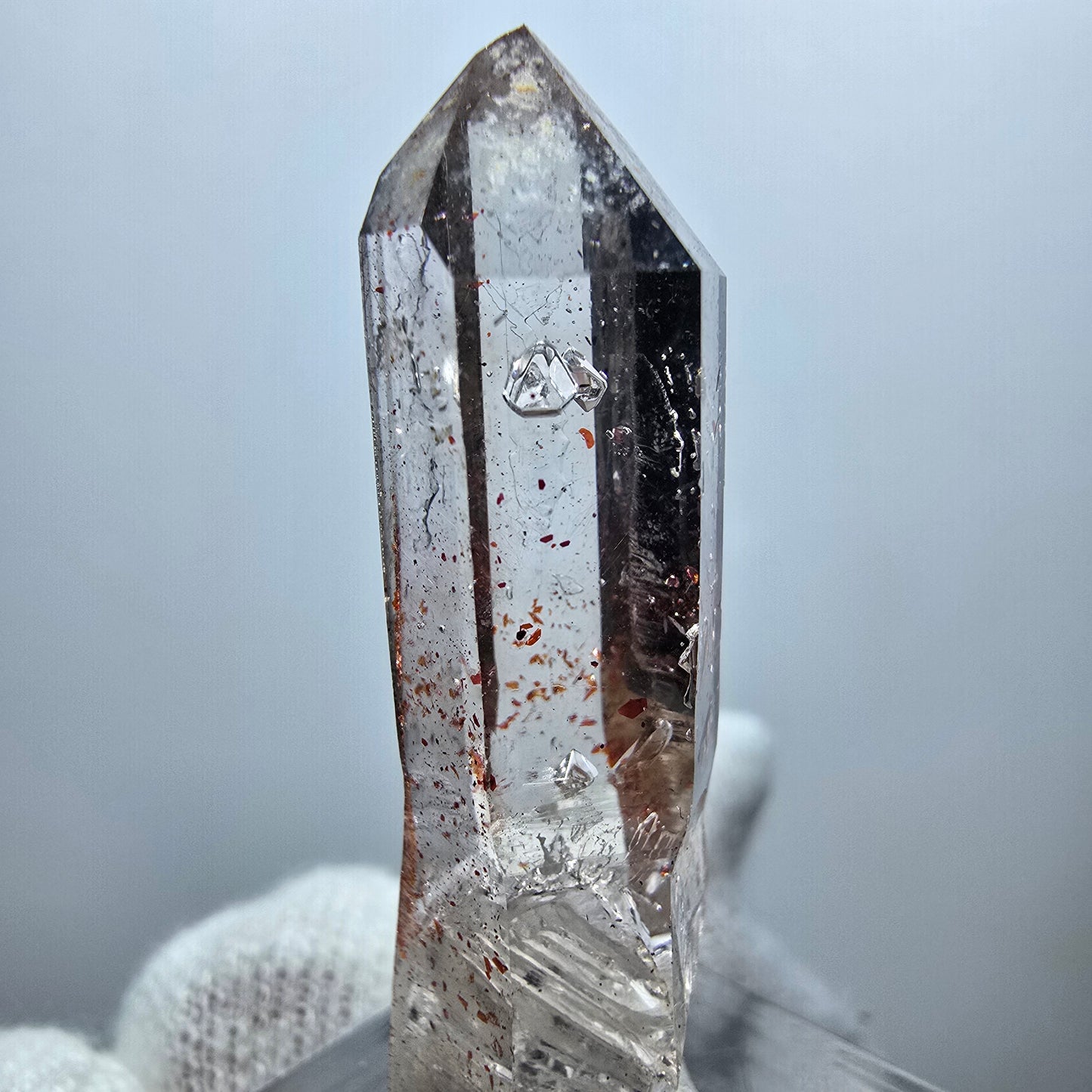 Quartz fumé fantôme transparent, pointe de fer, Goboboseb, Namibie, 41 x 12 x 10 mm