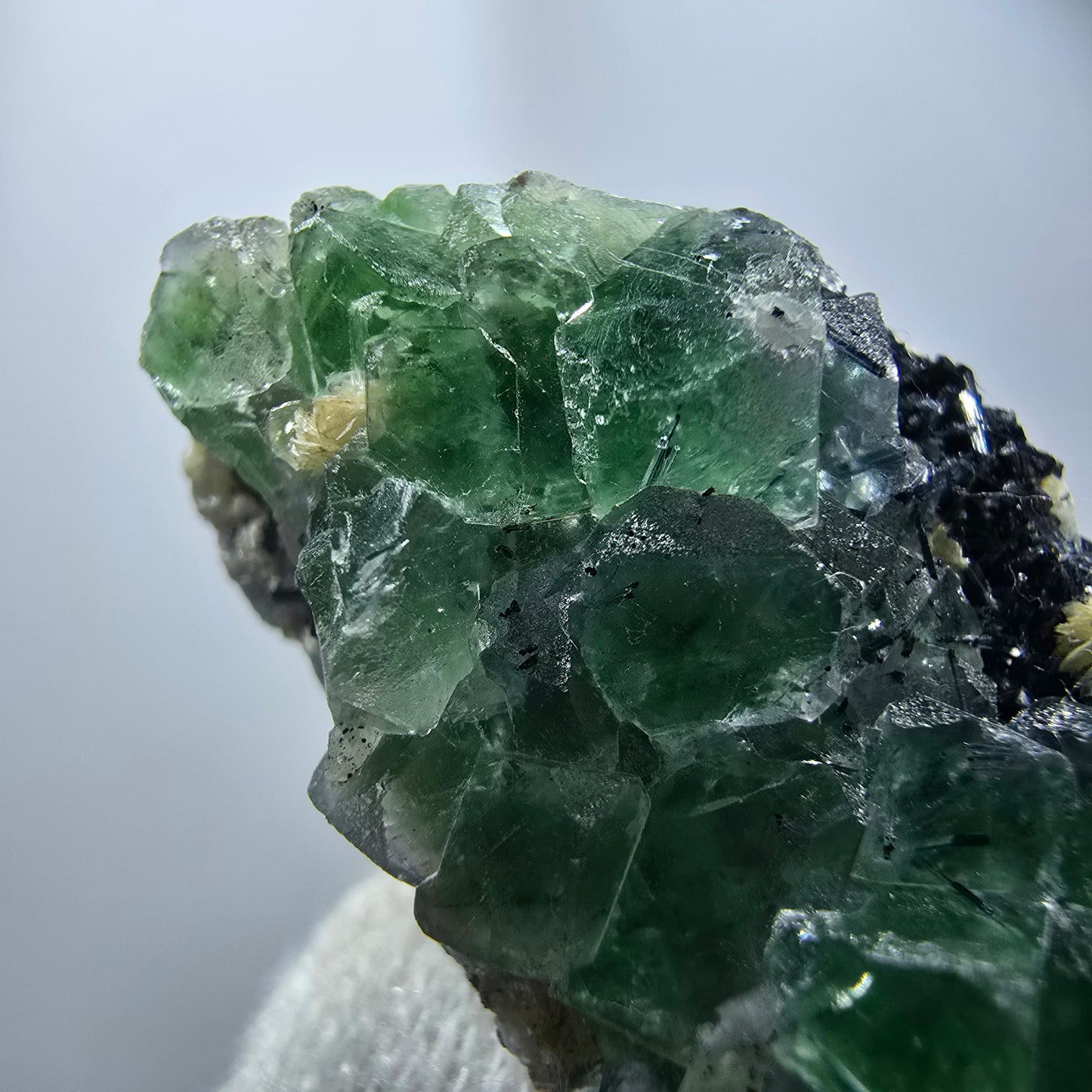 Phantom Fluorite Cube Muscovite Schorl Tourmaline Specimen Erongo, Namibia 45*23*24mm