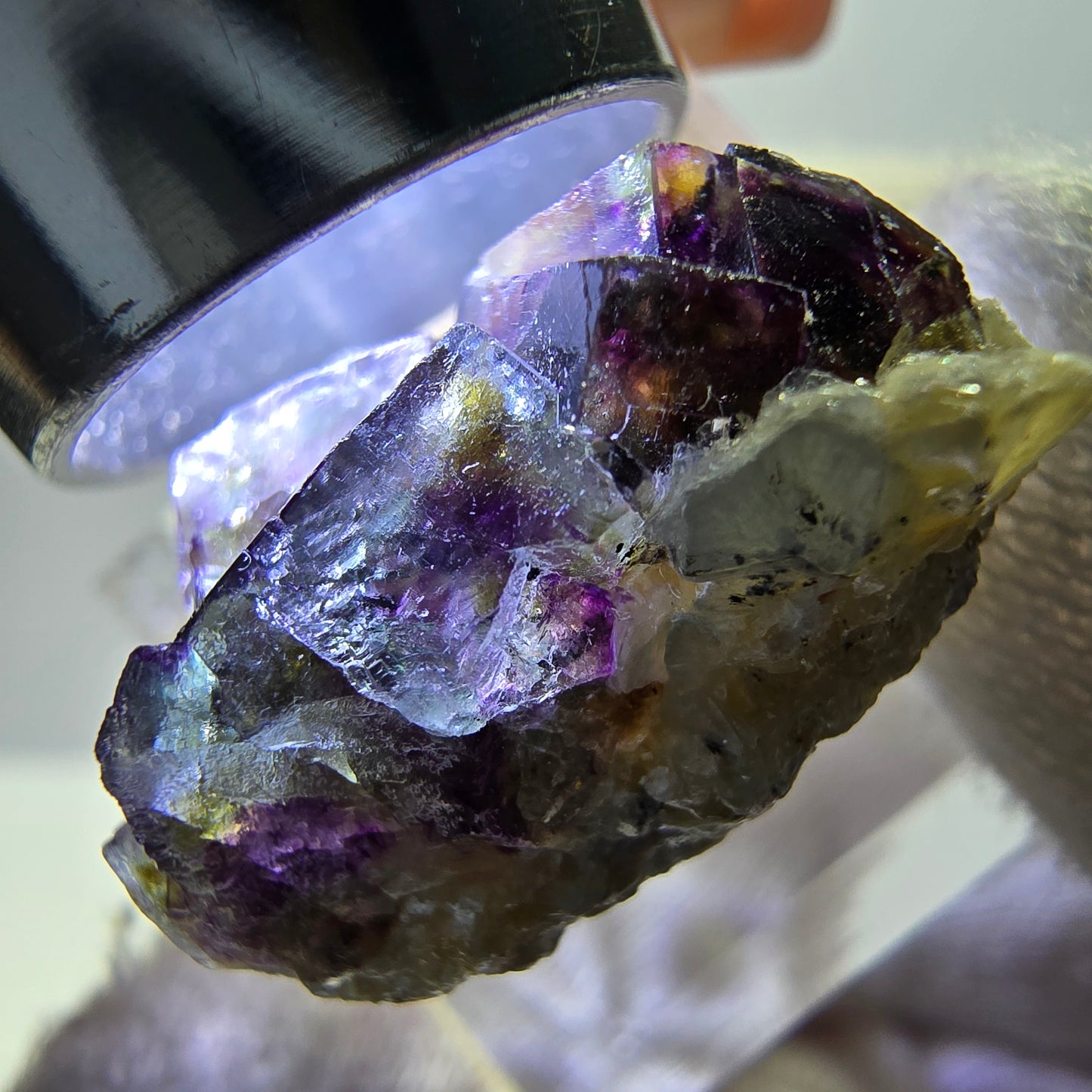 Cubes de fluorite fantôme colorés, spécimen de muscovite, Erongo, Namibie, 23 x 18 x 12 mm