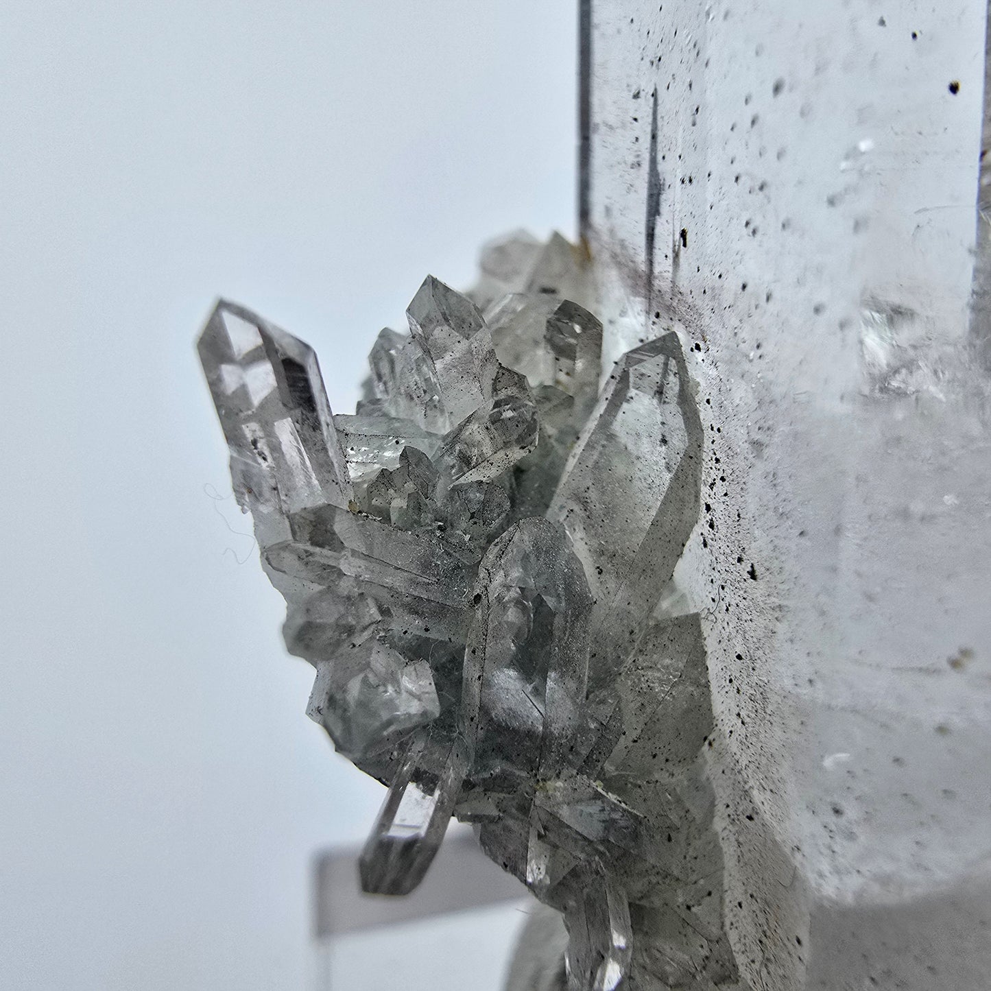 Phantom Quarz auf Matrix Stufe Streep Mine, Goboboseb, Namibia 45*24*22mm