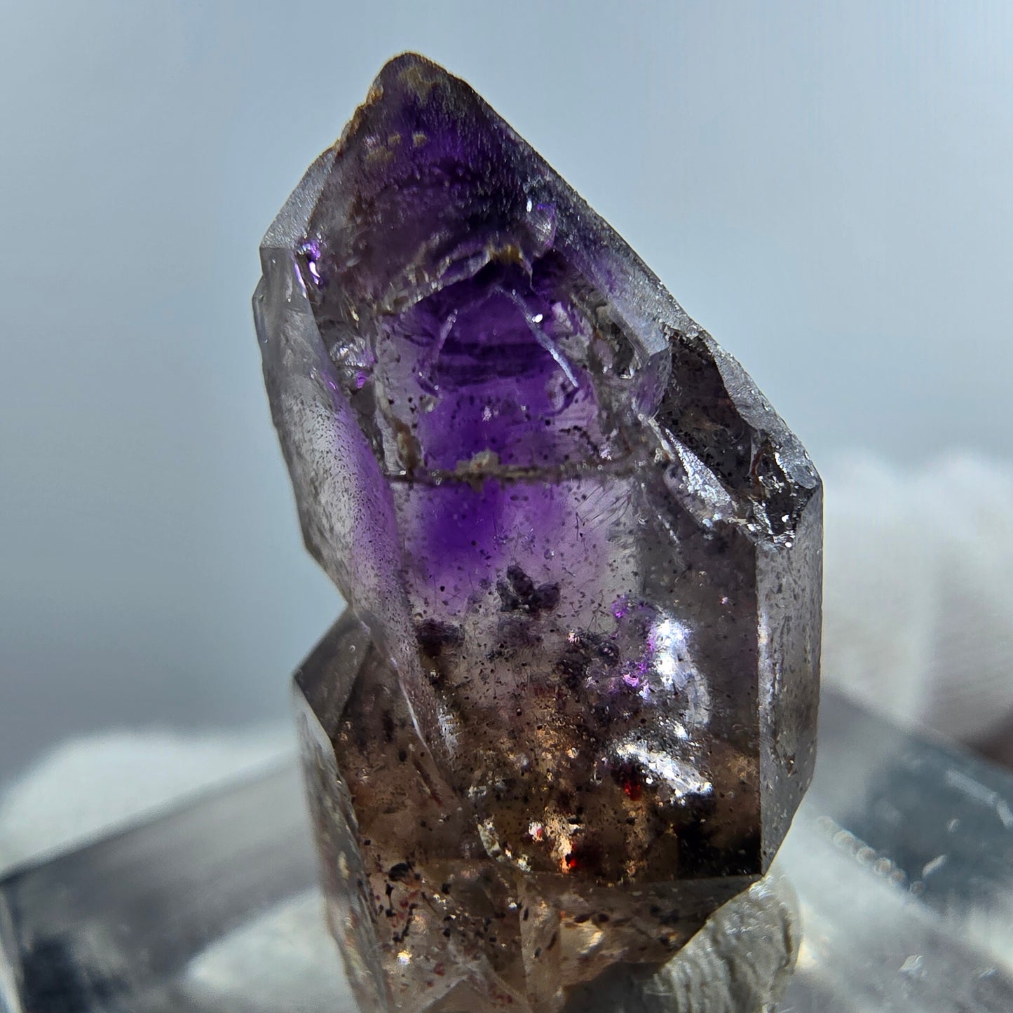 Seltene Phantom Amethyst Zepter Spitze Goboboseb, Namibia 22*12*10mm