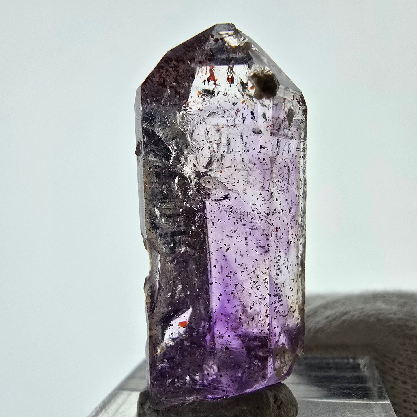 Harlequin Phantom Skeleton Améthyste, UV Calcite Valentine Pocket Namibie 35*15*13mm