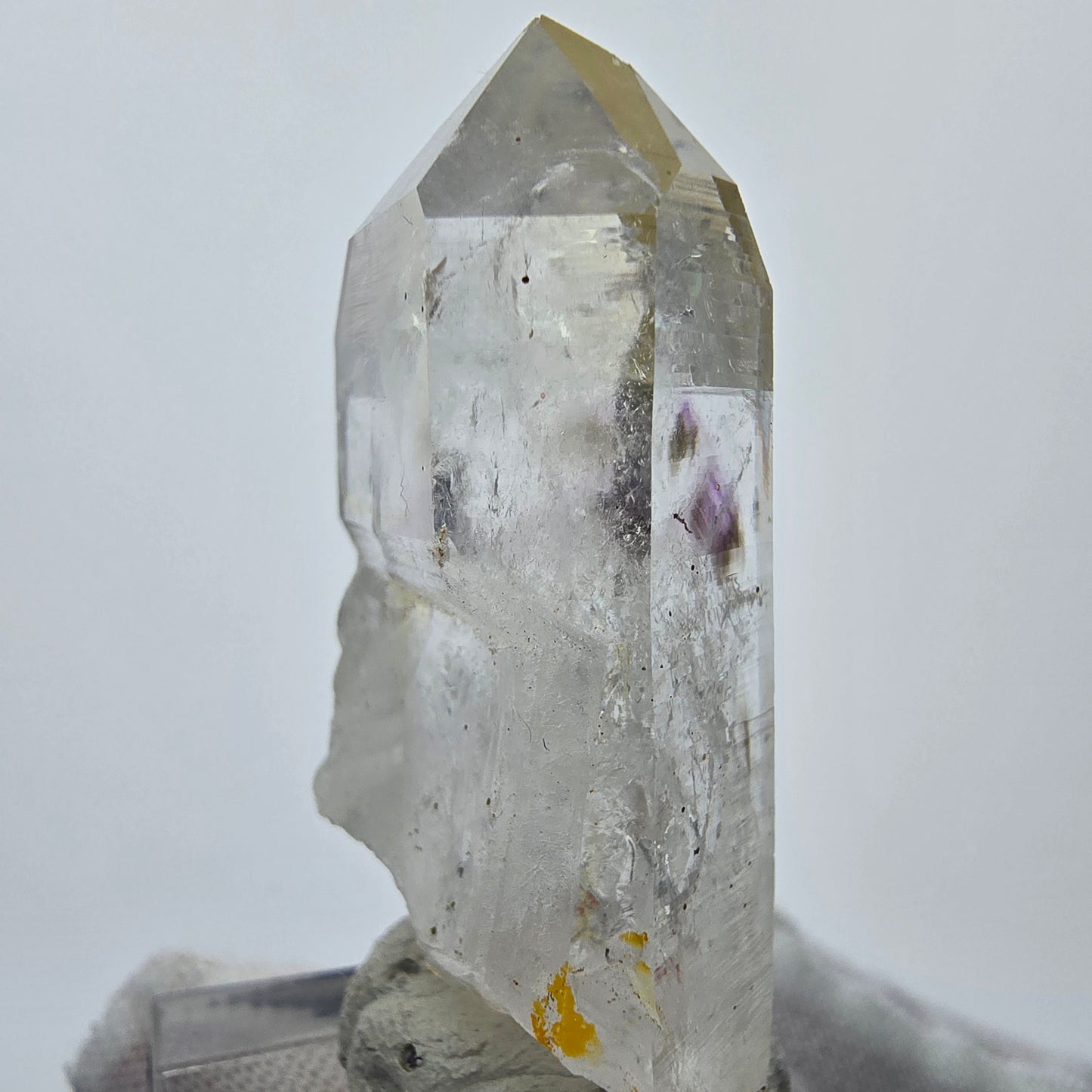 Enhydro Phantom Amethyst, 2x Blase Streep Mine Goboboseb Namibia 47*22*14mm