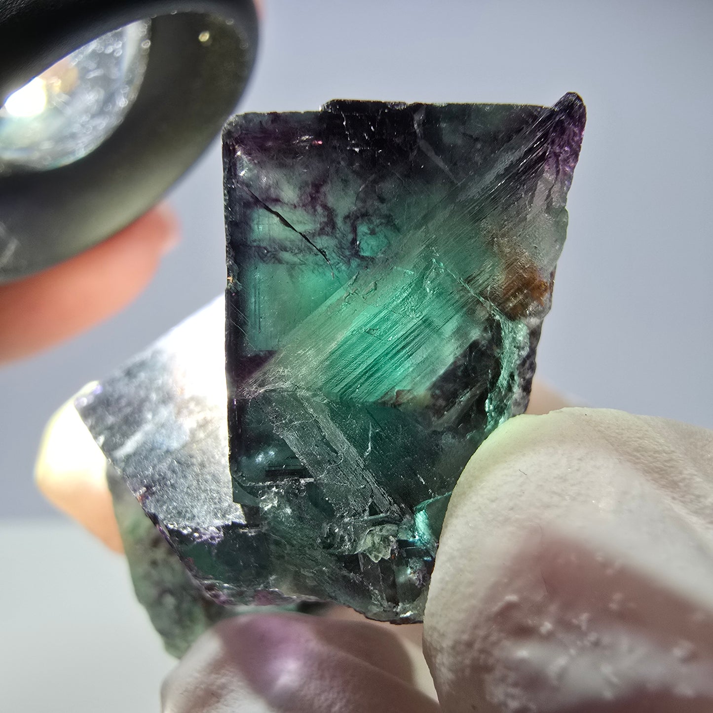 Spécimen de cube de fluorite fantôme parqueté vert violet Okorusu, Namibie 45*28*25 mm