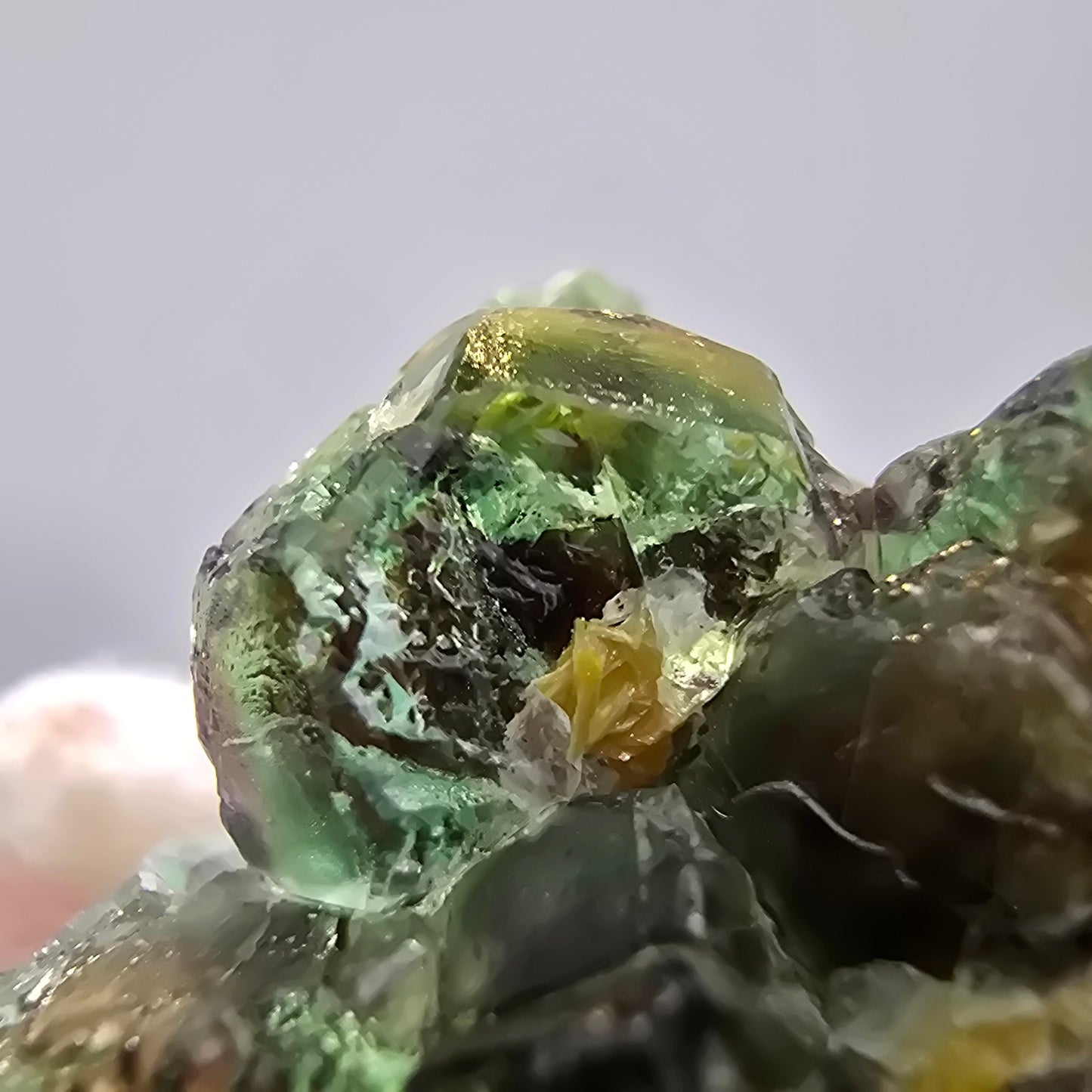 Phantom Fluorit Würfel Schörl Turmalin Muskovit Stufe Erongo, Namibia 47*26*28mm