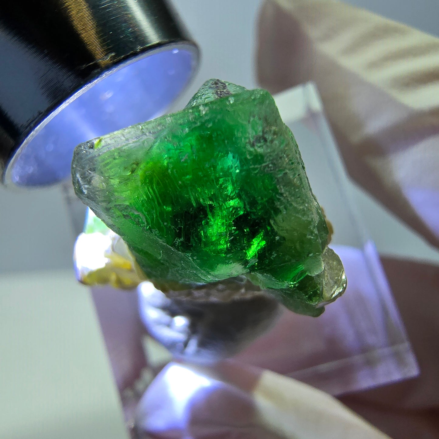 Cube de fluorite fantôme, zonal, muscovite, spécimen d'hyalite, Erongo, Namibie, 22 x 19 x 16 mm
