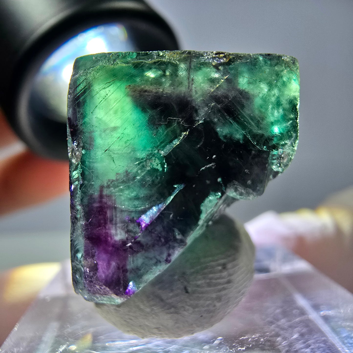 Rare cube de fluorite fantôme parqueté vert violet Okorusu Namibie 18*18*16mm