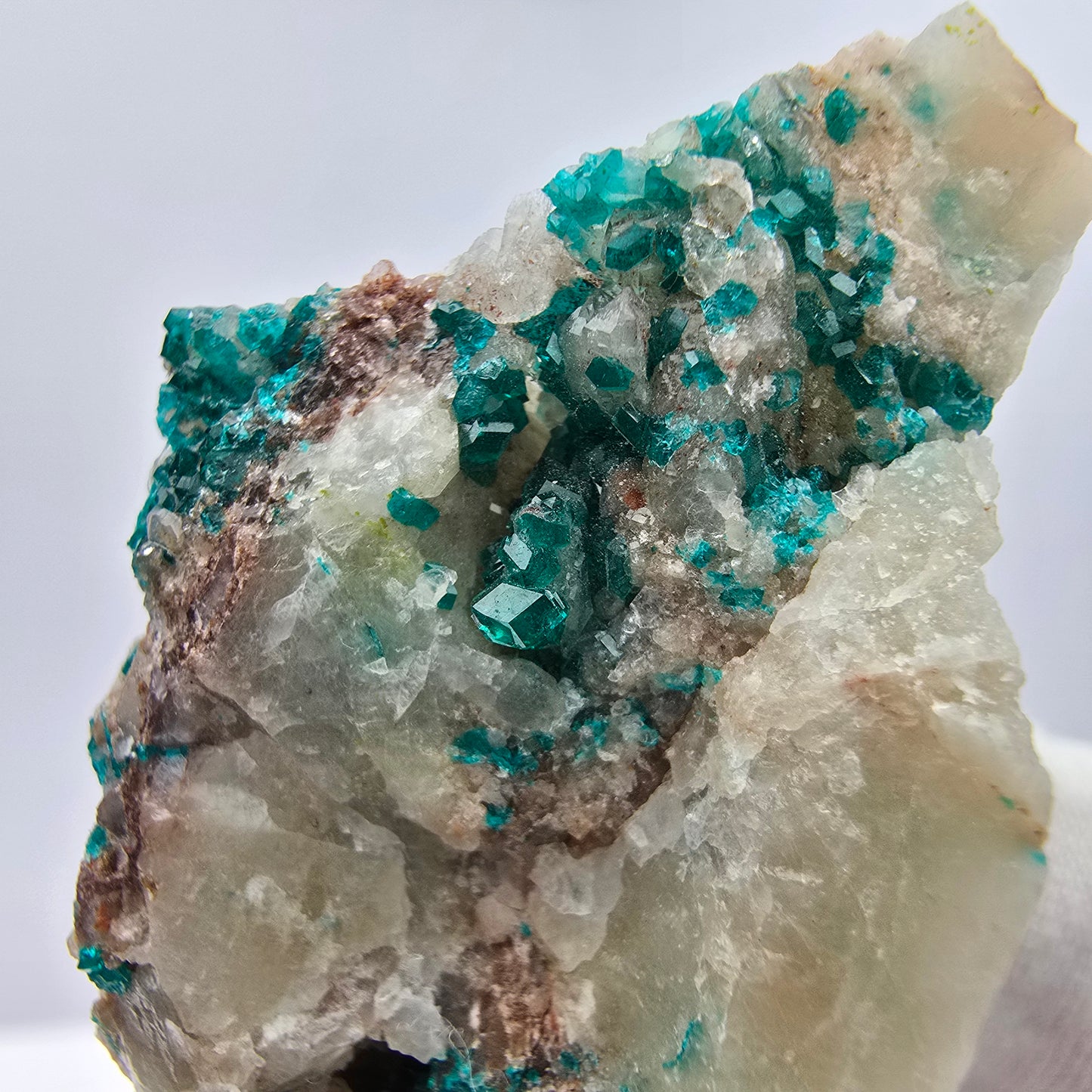 Seltene Dioptas auf Quarz Stufe Kaokoveld, Namibia 50*23*23mm Mineraliensammlung