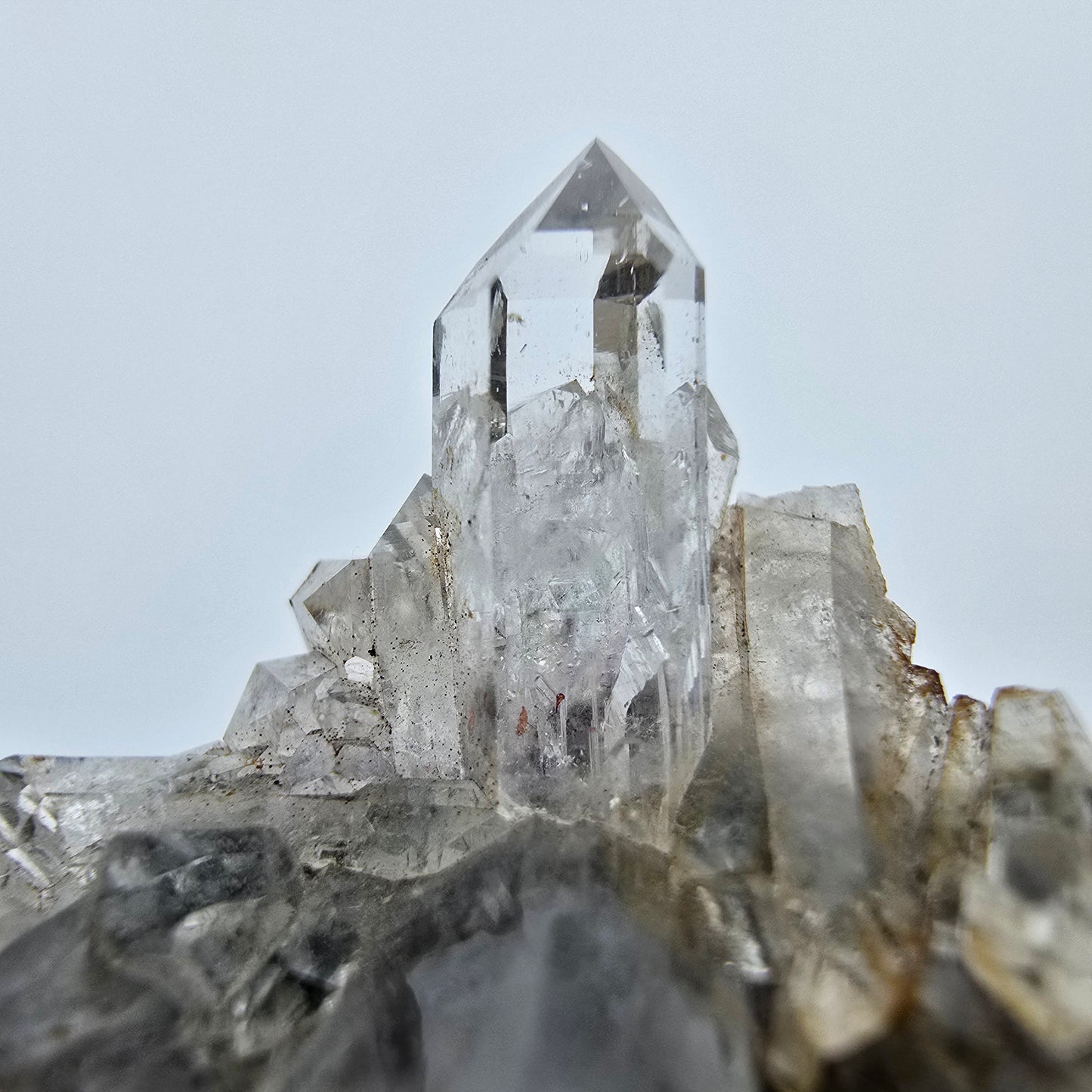 Spécimen rare de quartz fantôme Harlequin, mine Streep, Goboboseb, Namibie, 41 x 29 x 14 mm