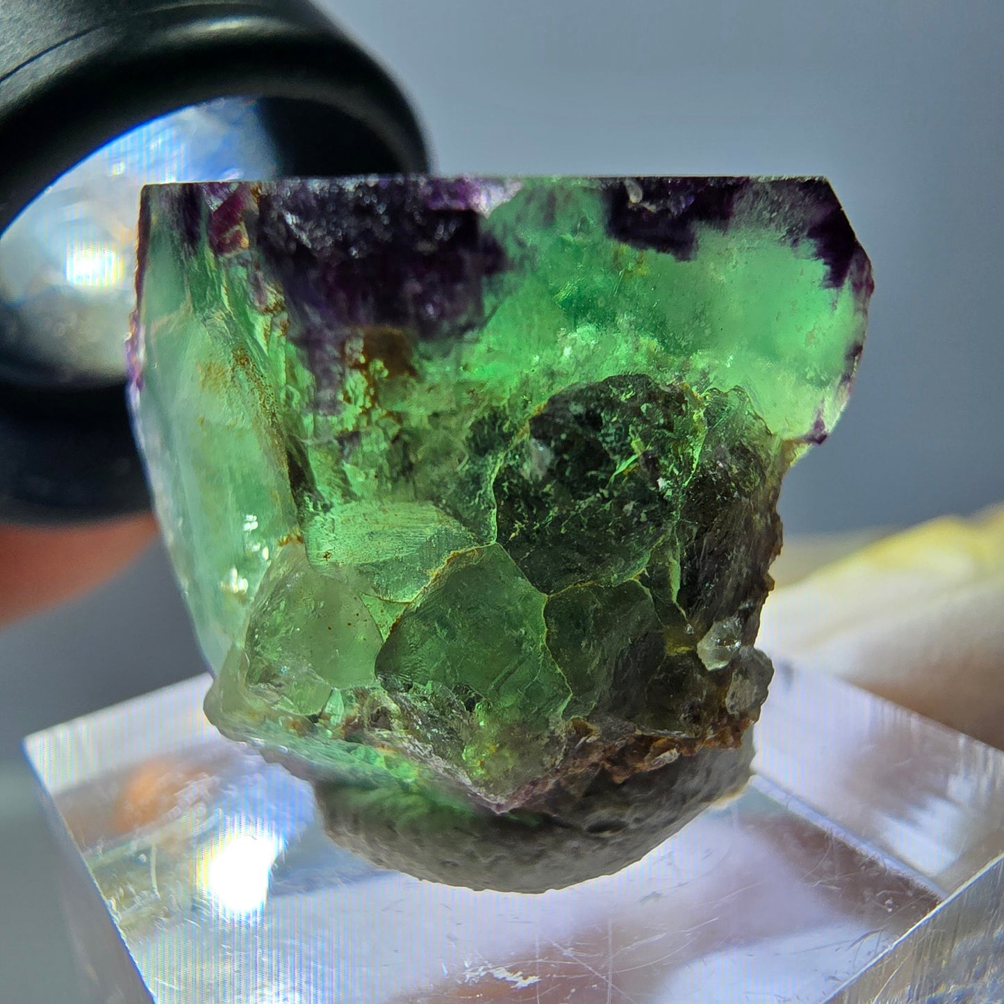 Cube de fluorite fantôme parqueté, zonal, vert violet Okorusu, Namibie 22*21*19mm