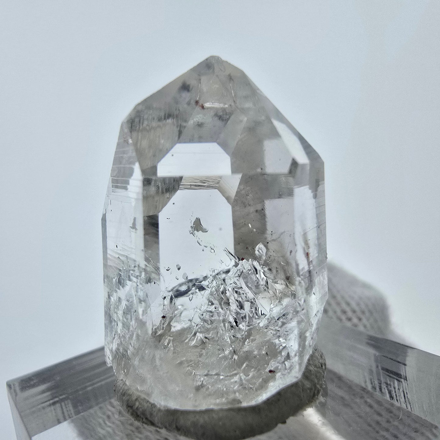 Klare Lemurian Quarz Spitze Streep Mine, Goboboseb, Namibia 26*20*13mm