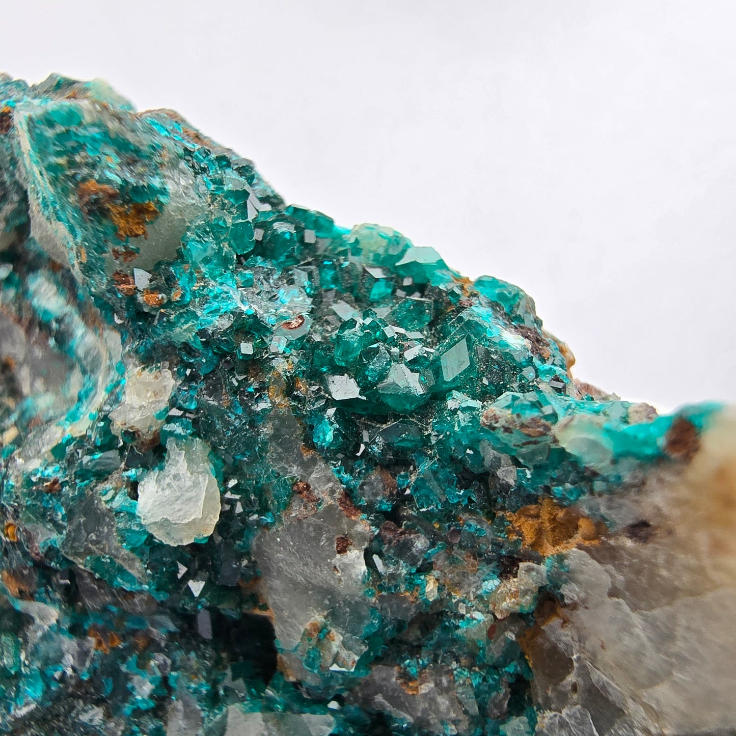 Seltene Dioptas auf Quarz Stufe Kaokoveld, Namibia 62*39*26mm Mineraliensammlung