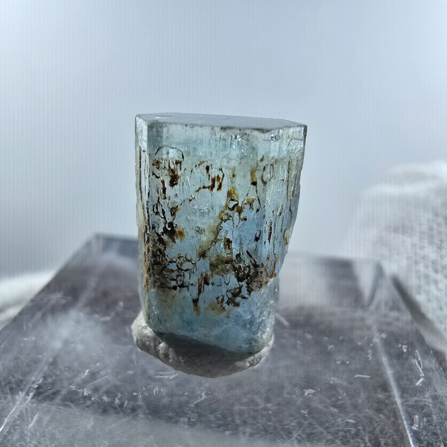 Cristal d'aigue-marine X clair rare Erongo, Namibie 14*9*5mm