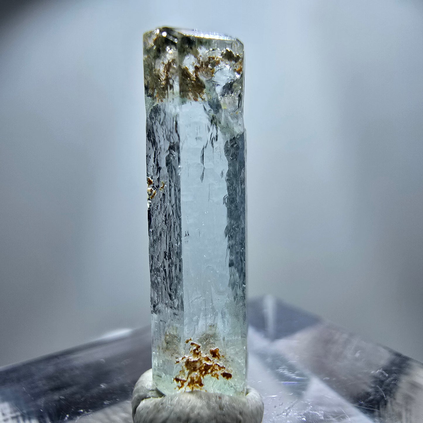 Cristal d'aigue-marine transparent X, bleu Erongo, Namibie 21*6*4mm
