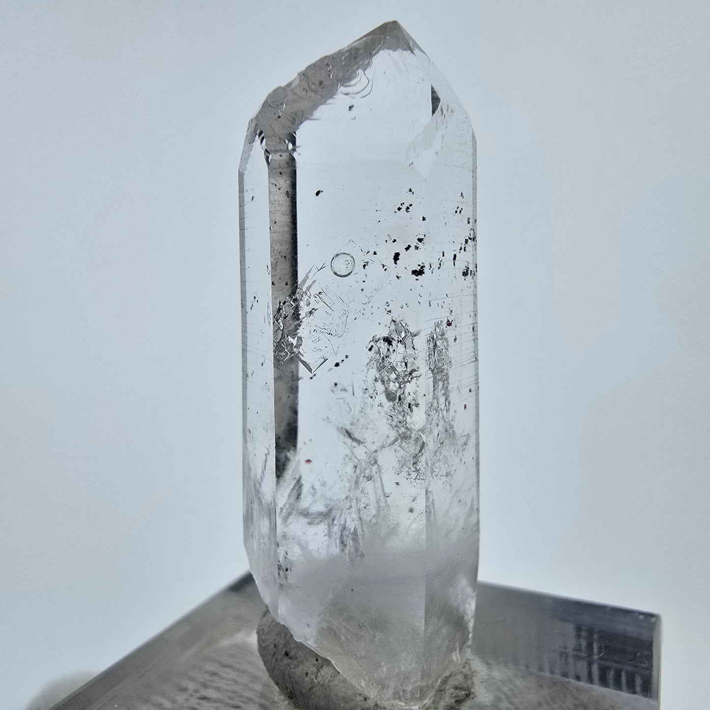 Klarer Phantom Hämatit Quarz Kristall Streep Mine, Goboboseb, Namibia 35*12*9mm