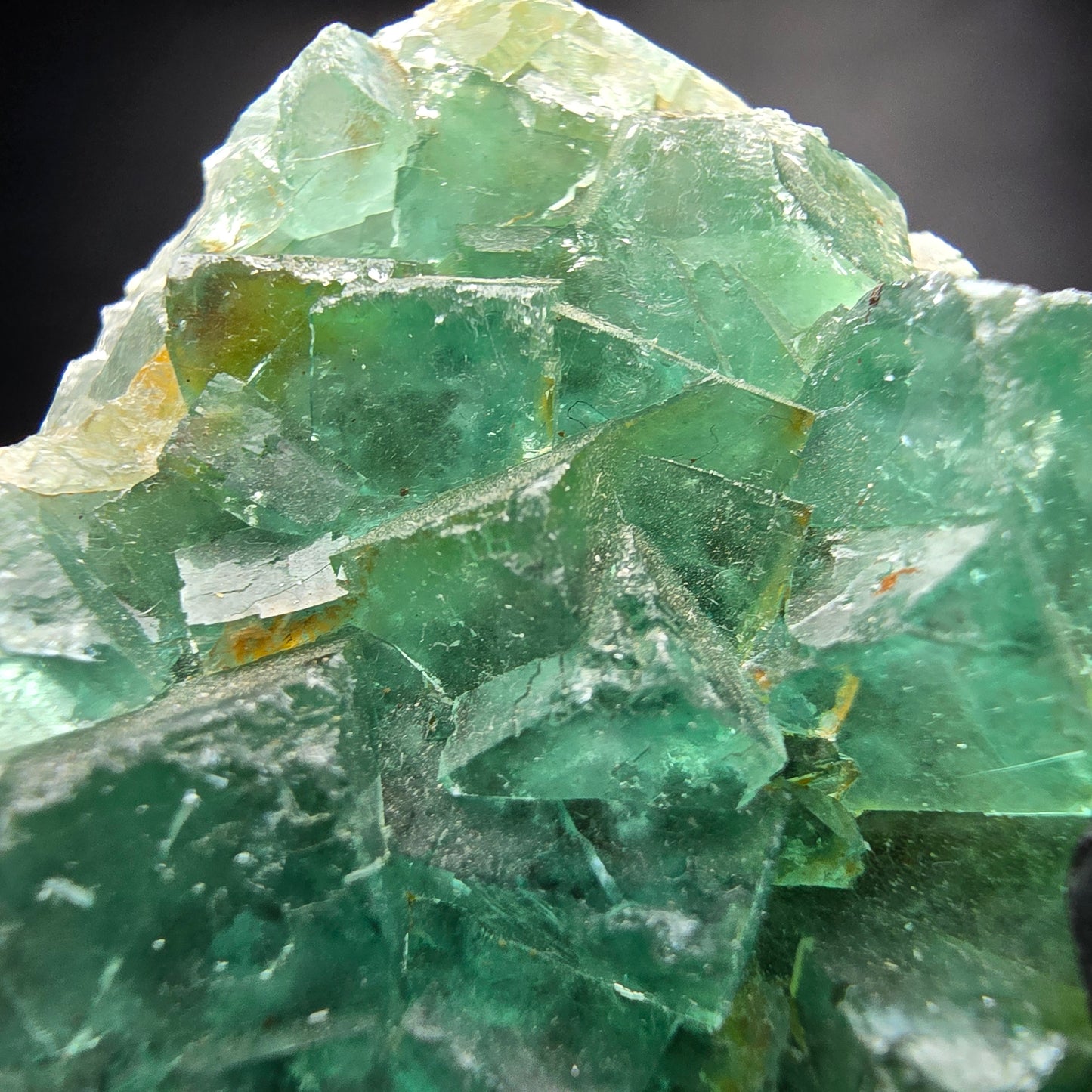 Cube de fluorite fantôme transparent, vert Okorusu, Collection namibie 68x51x17mm