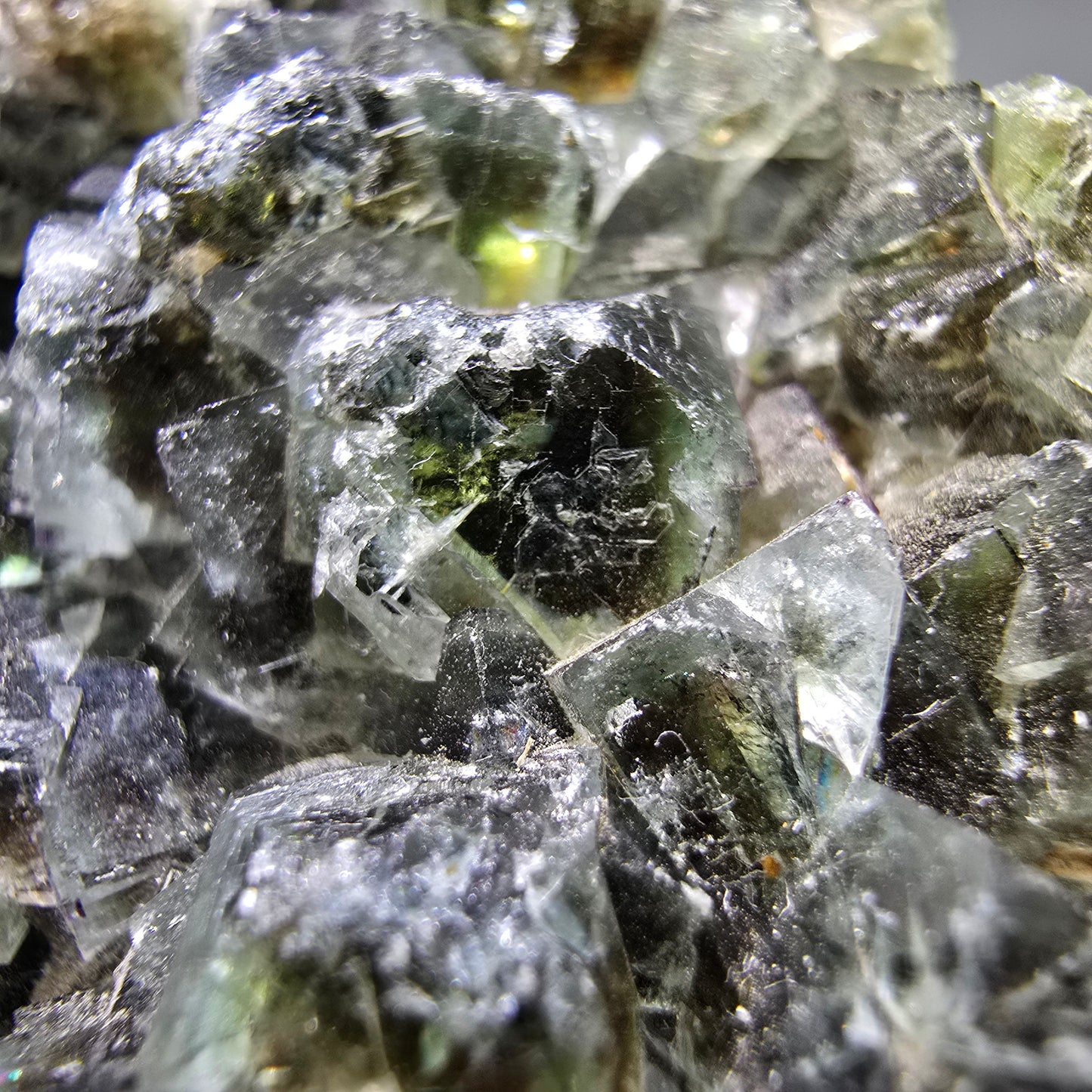 Schöne Phantom Fluorit Würfel Stufe grün braun Okorusu, Namibia 70*68*15mm