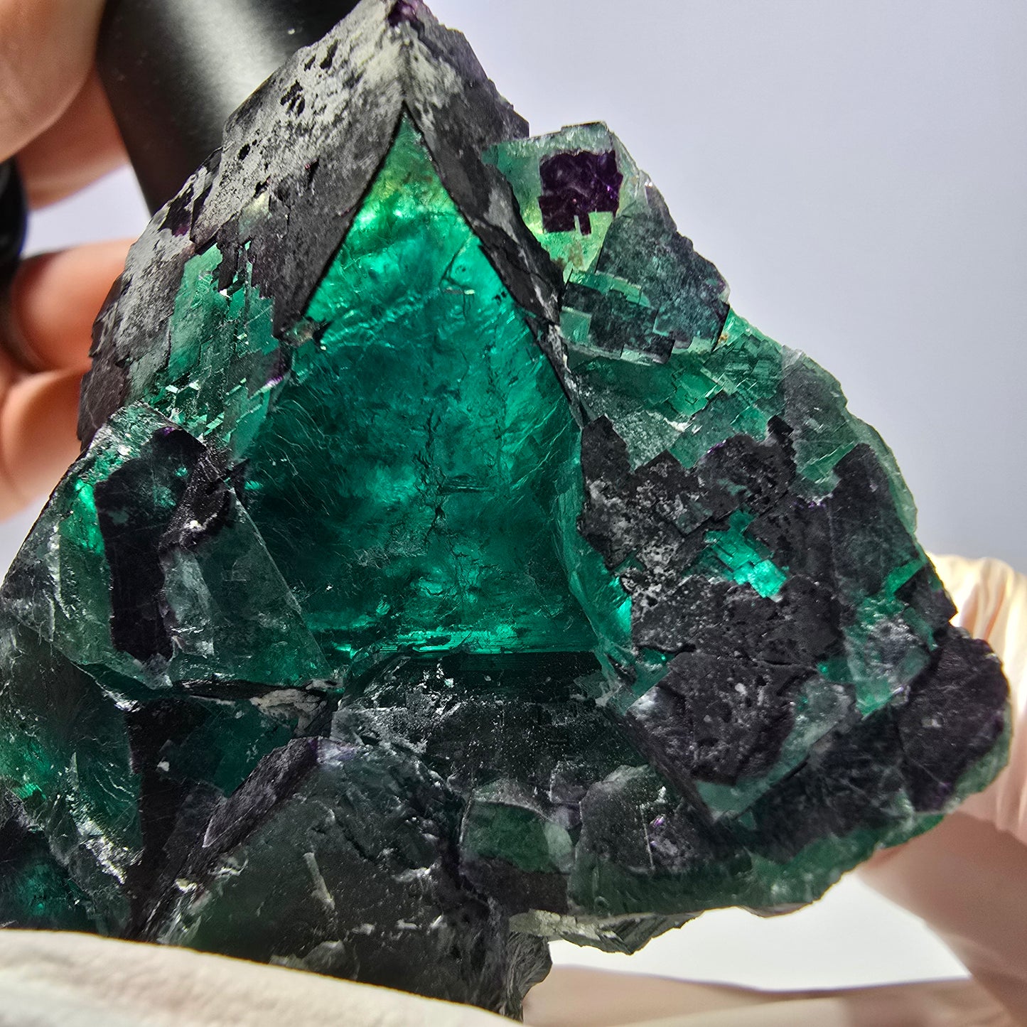Spécimen de cube de fluorite fantôme vert violet zonal 11:11 Angel Pocket, Namibie 69*53*40mm
