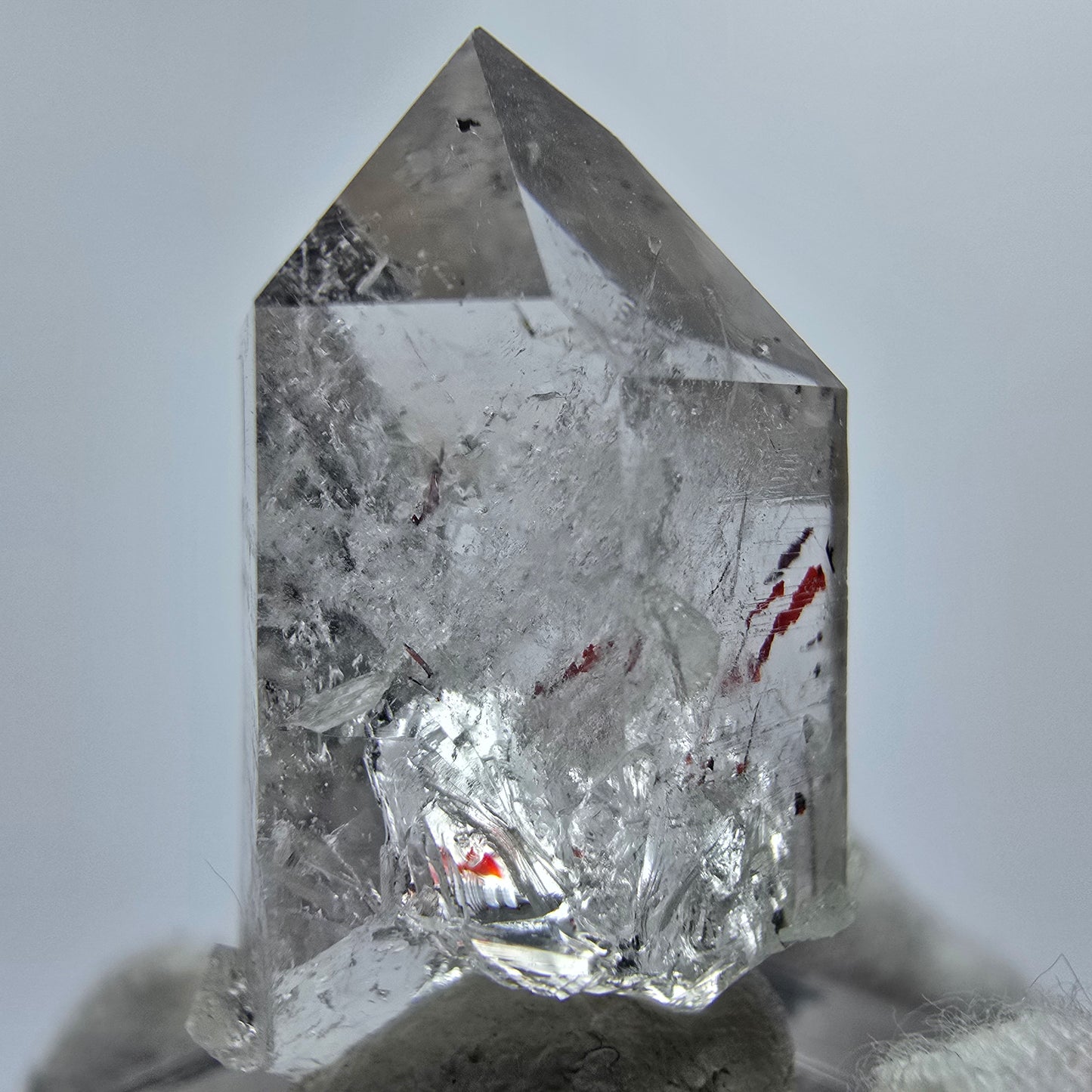 Harlekin Enhydro Quarz mit Prehnit Streep Mine Goboboseb Namibia 32*17*17mm