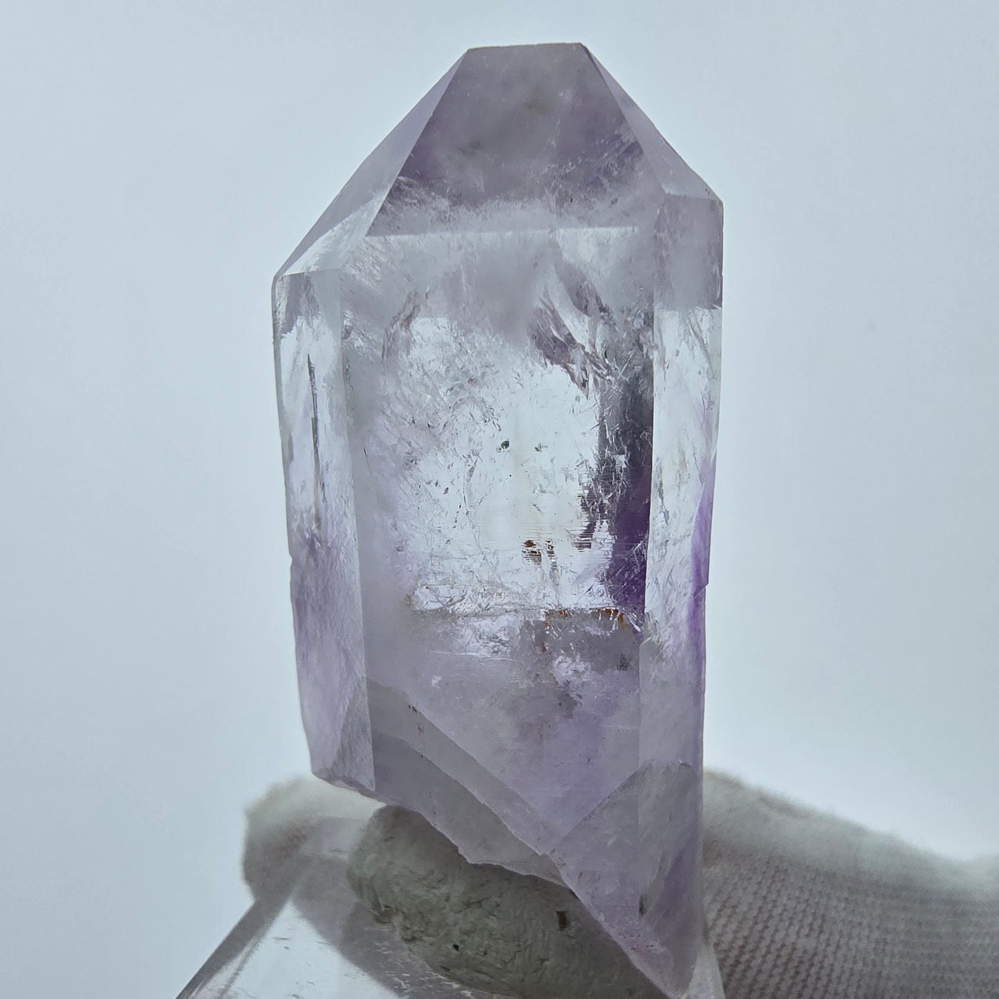 Enhydro Phantom Amethyst mit Hämatit Streep Mine Goboboseb Namibia 51*23*20mm