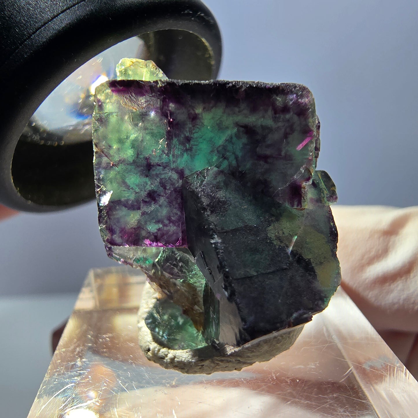 Spécimen de cube de fluorite fantôme, parqueté vert violet Okorusu, Namibie 24 x 19 x 17 mm