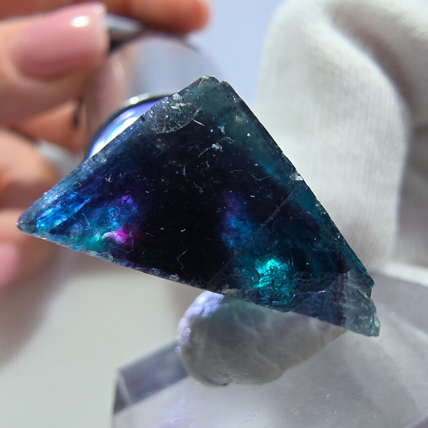 Cube de fluorite fantôme, zonal - Nouvelle découverte ! Okorusu, Namibie 30*27*13mm