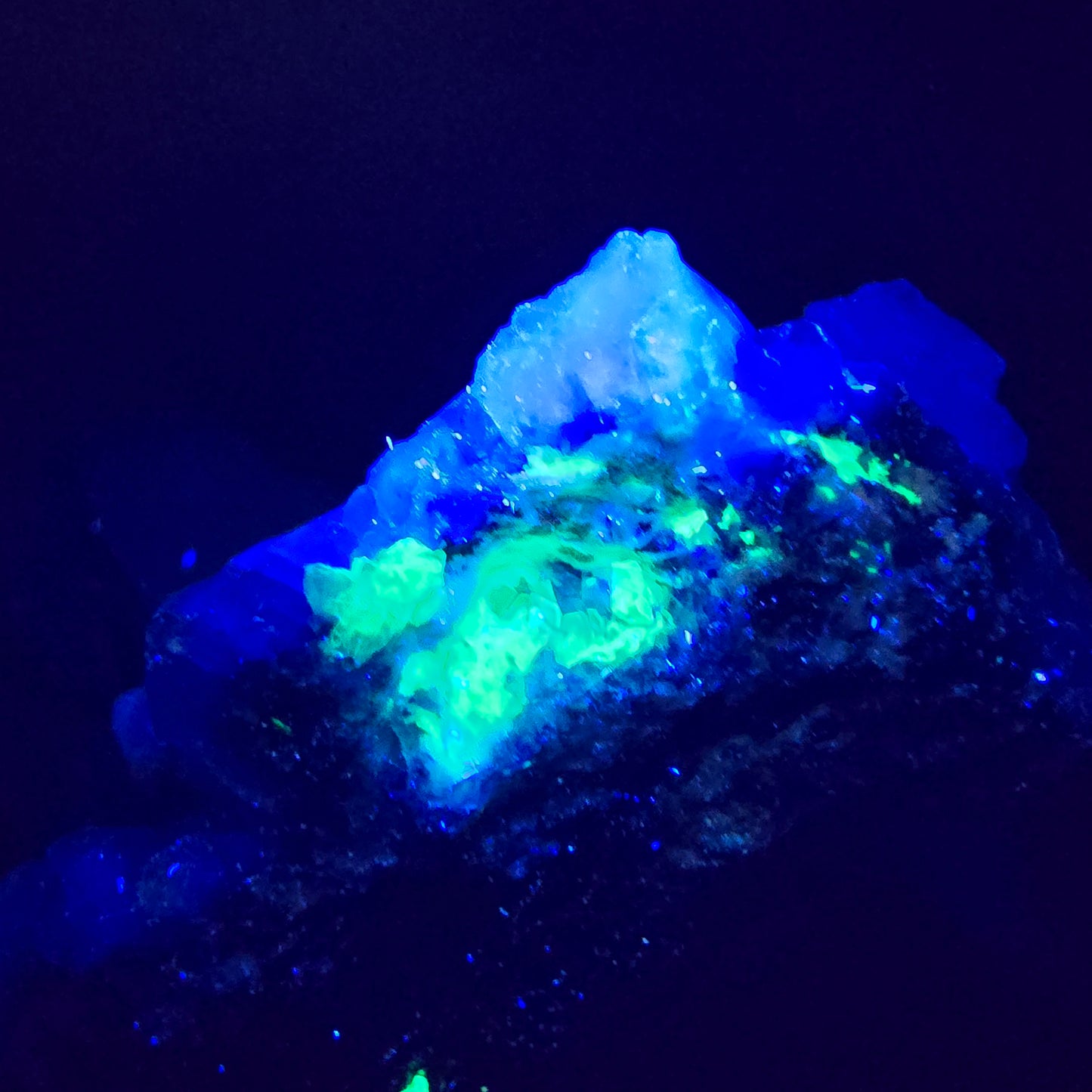 Rare zonar fluorite vert violet Schörl tourmaline spécimen Erongo Namibie 60*41*20mm
