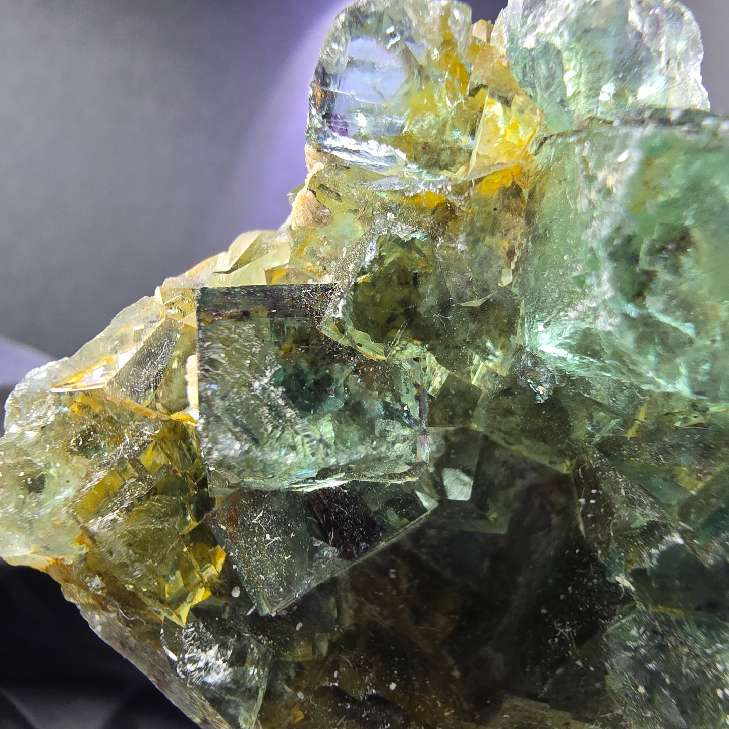 Seltene Fluorit XX Würfel Stufe grün mit Einschlüssen 41*37*20mm Okorusu Namibia