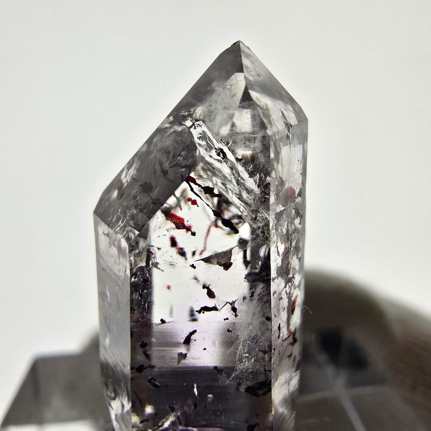Mine d'améthyste Harlequin Phantom Point Streep, Goboboseb, Namibie, 25 x 10 x 10 mm