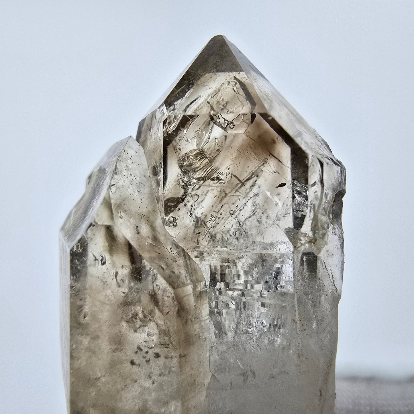 Enhydro Phantom Rauchquarz Doppelender 2x Blase Goboboseb, Namibia 42*24*16mm