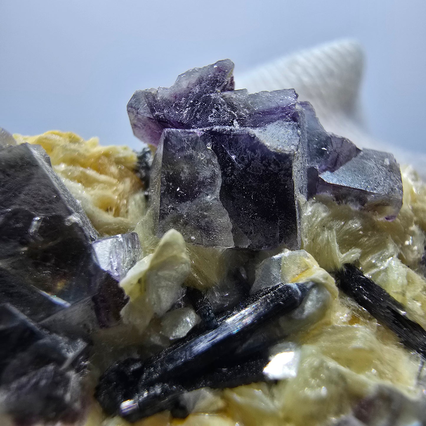 Colorful Phantom Fluorite Cubes Schorl Tourmaline Muscovite Erongo, Namibia 53*45*21mm