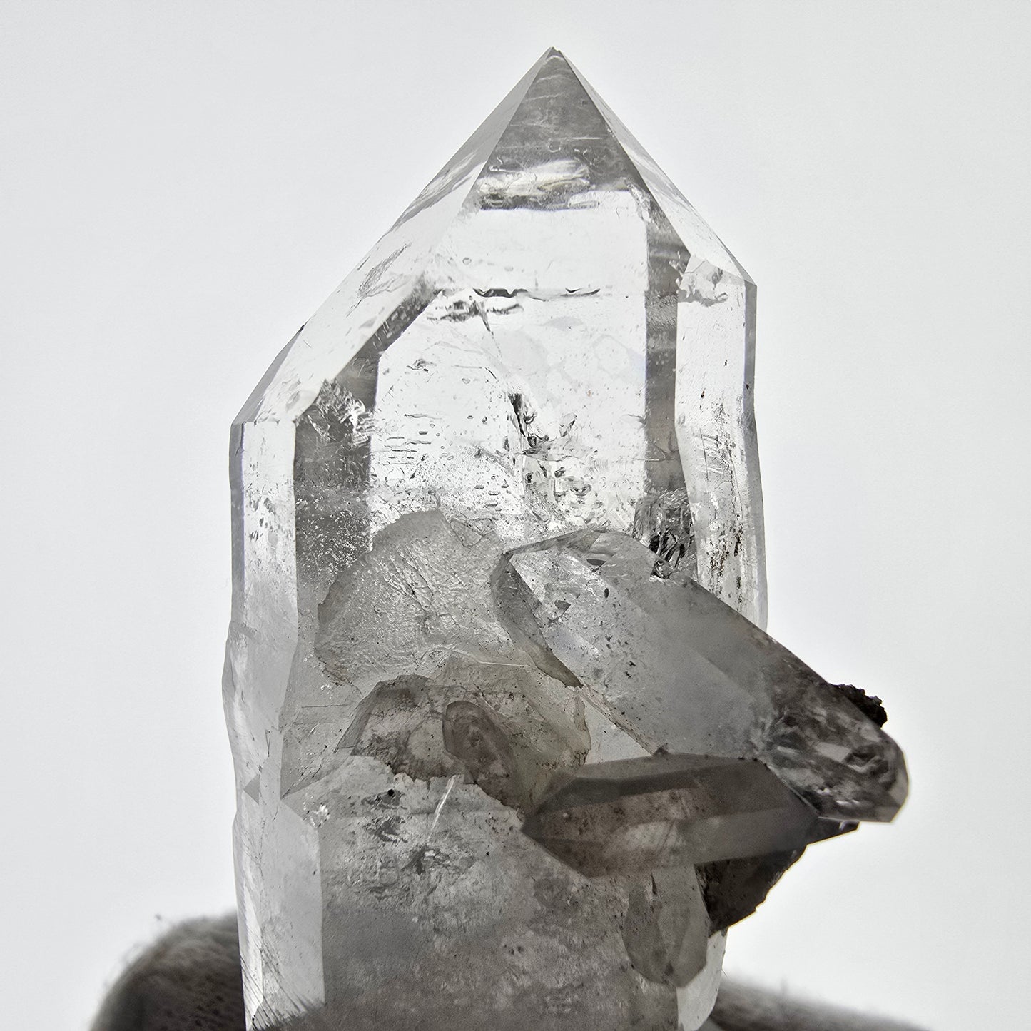 Sceptre de poche Saint-Valentin en quartz fumé fantôme squelette, Namibie 68 x 35 x 32 mm