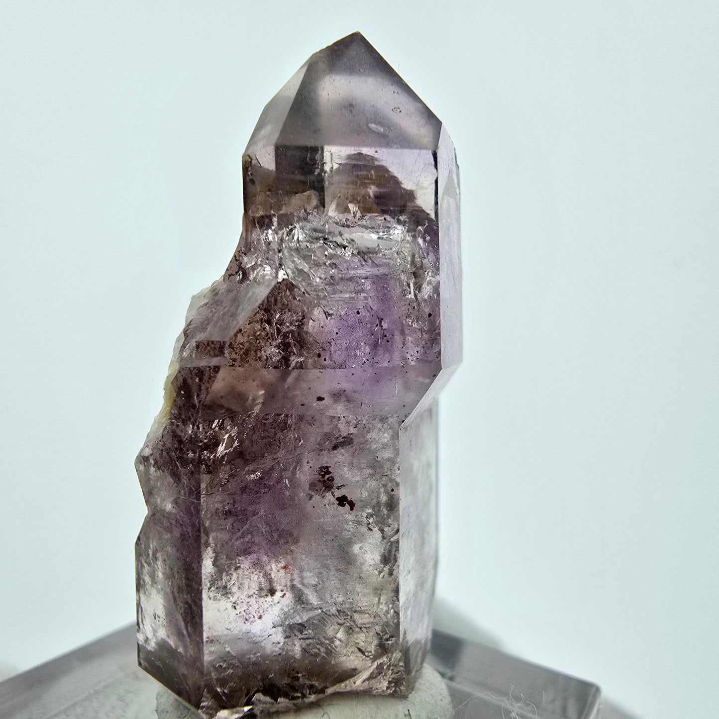 Goboboseb violet de qualité Sceptre en améthyste fantôme transparente, Namibie 37*18*13mm Collection